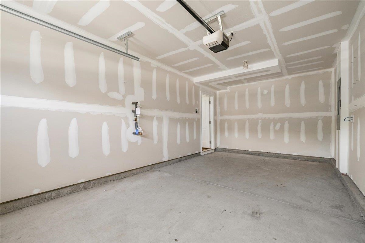 216 Highland Station Drive Property Photo 24