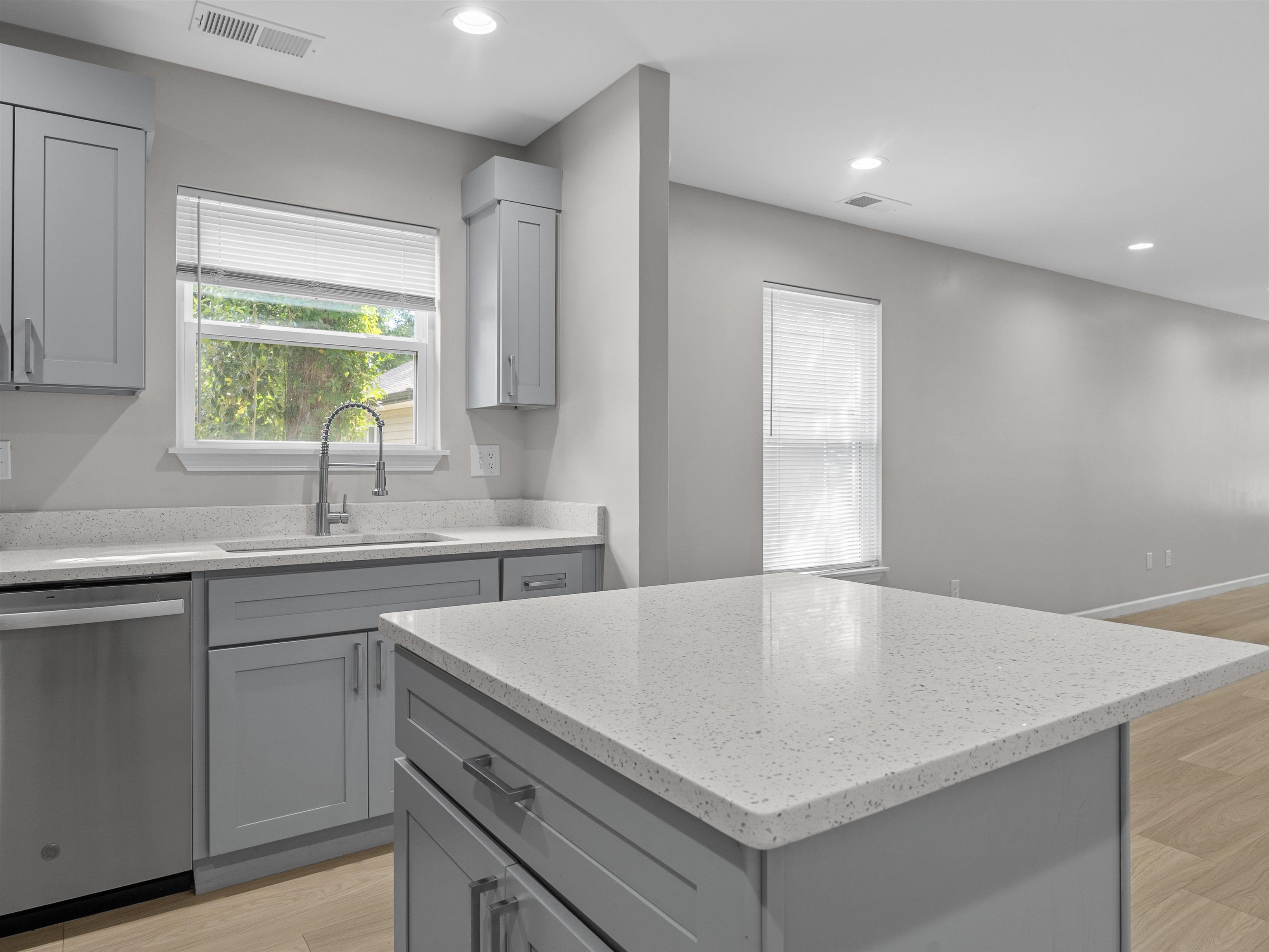 102 Prospect Avenue Property Photo 16