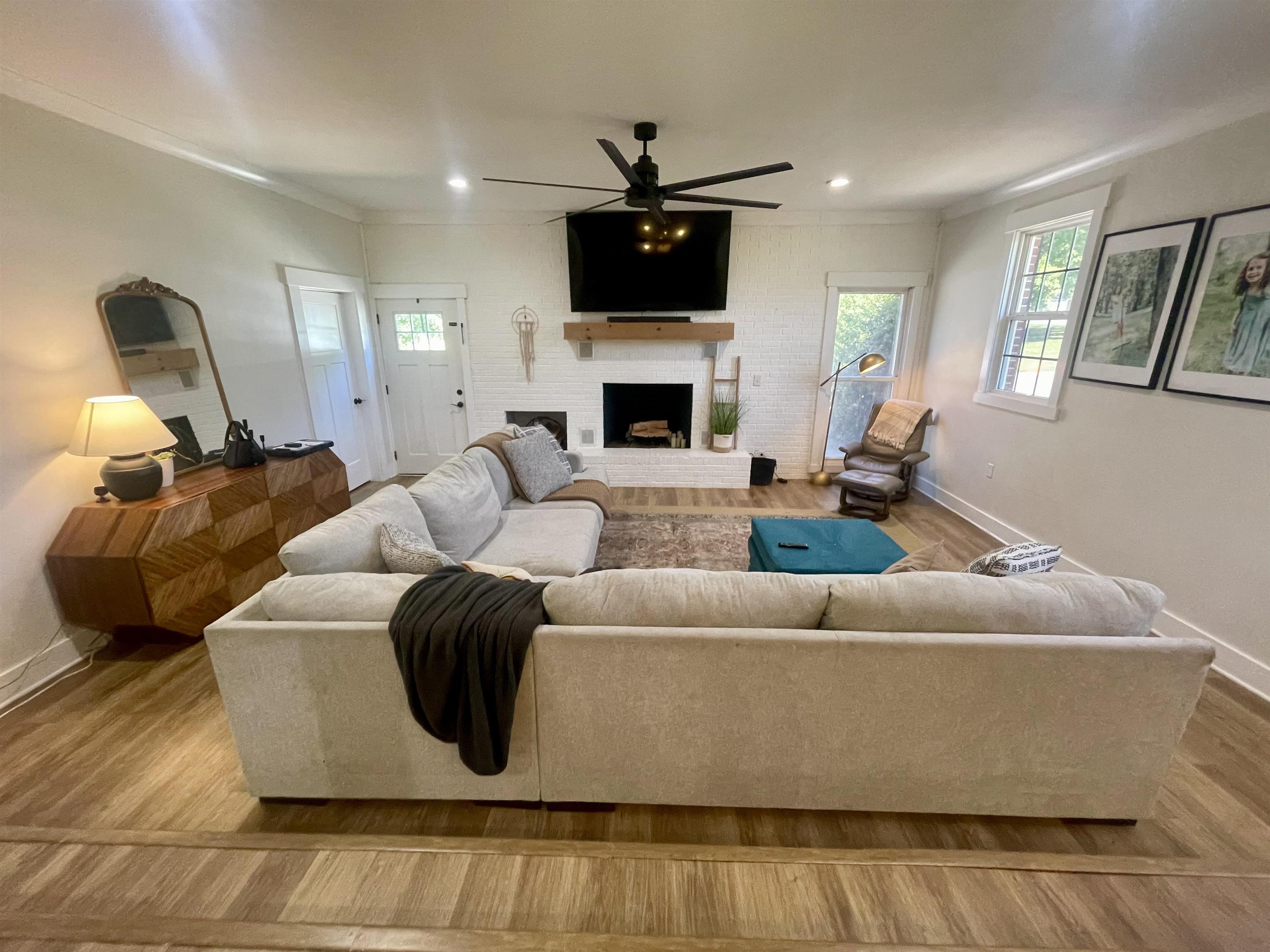538 Burns Road Property Photo 12