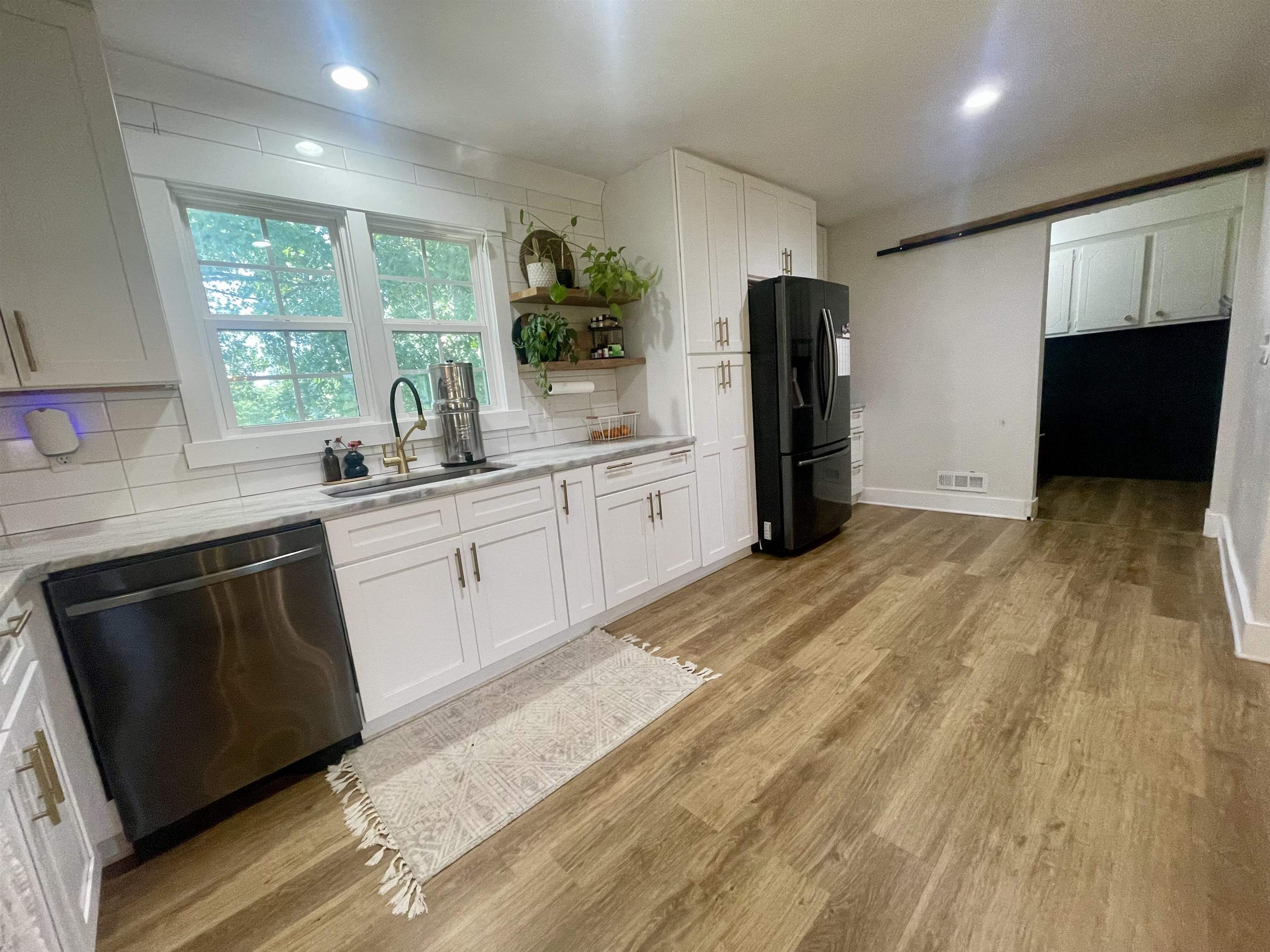 538 Burns Road Property Photo 13