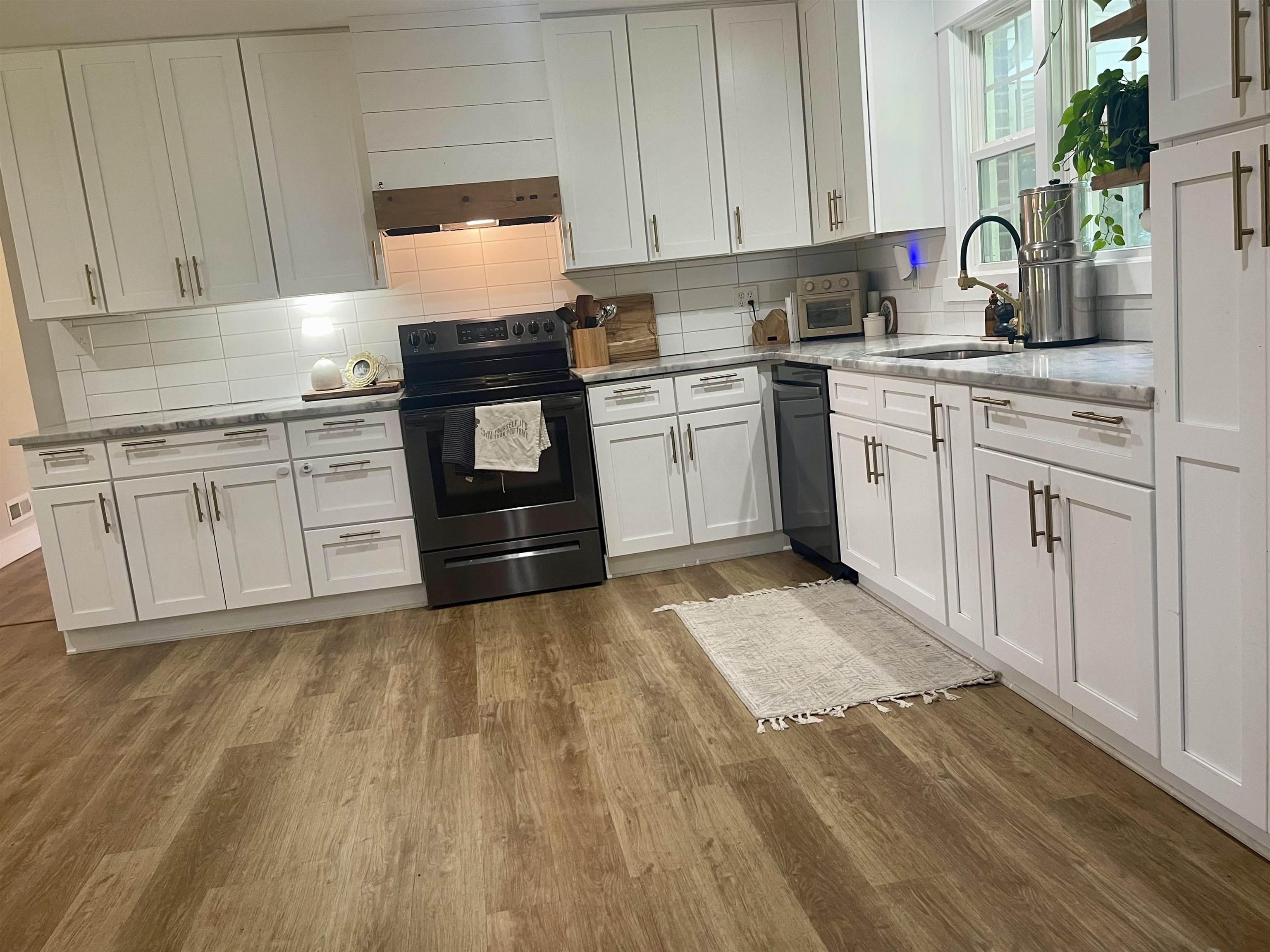 538 Burns Road Property Photo 15