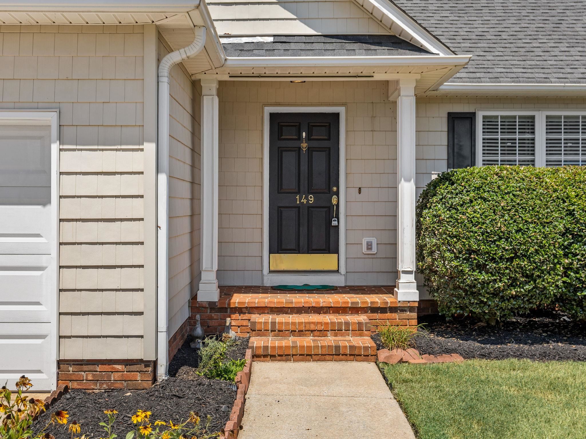 149 Kingsley Park Drive Property Photo 4