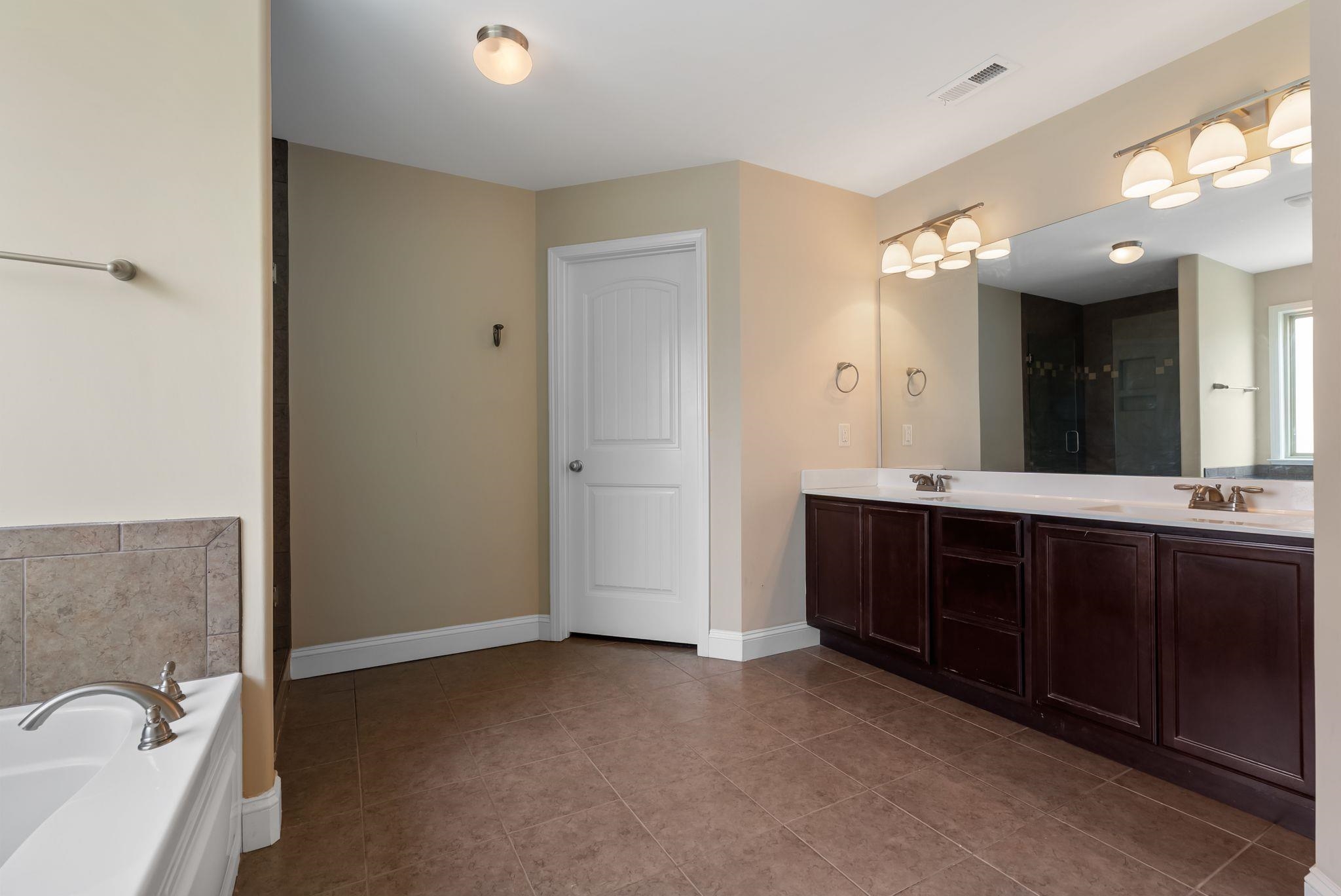 26 Fancy Lane Property Photo 28