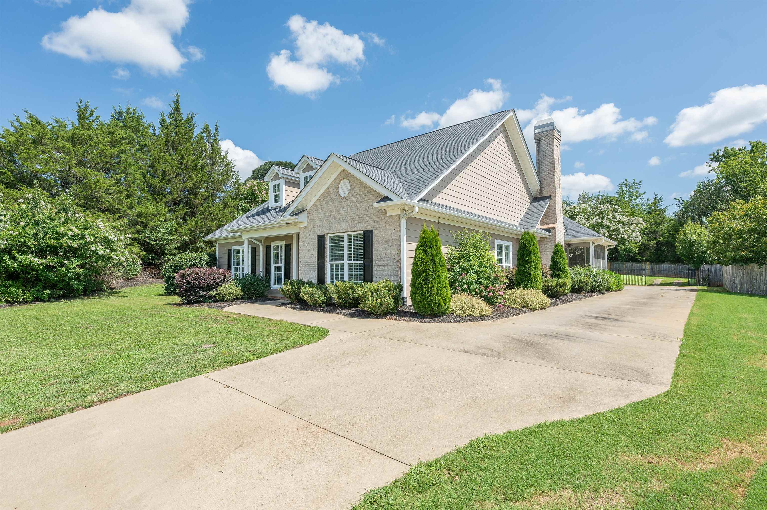 1 Laurel Grove Drive Property Photo 4