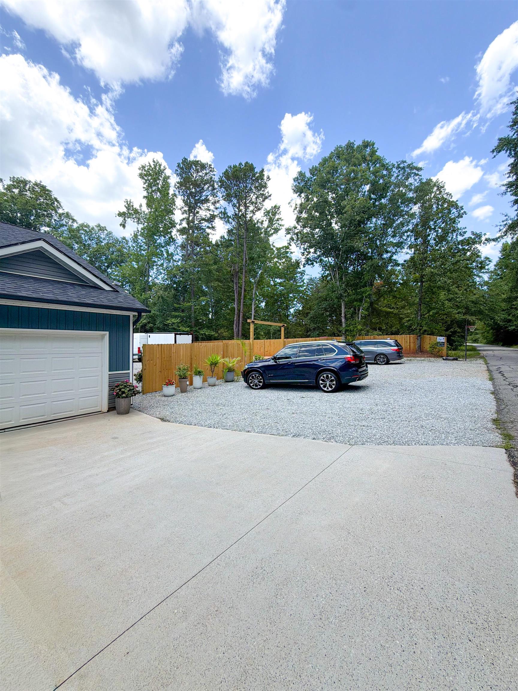 309 Henderson Rd Property Photo 2