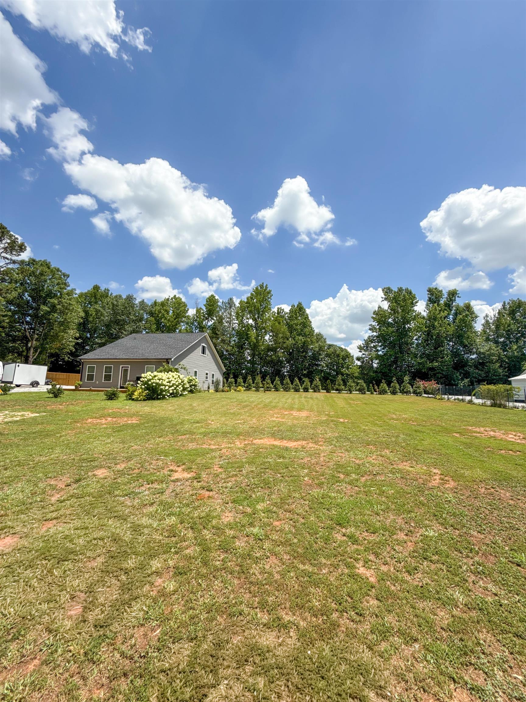 309 Henderson Rd Property Photo 18