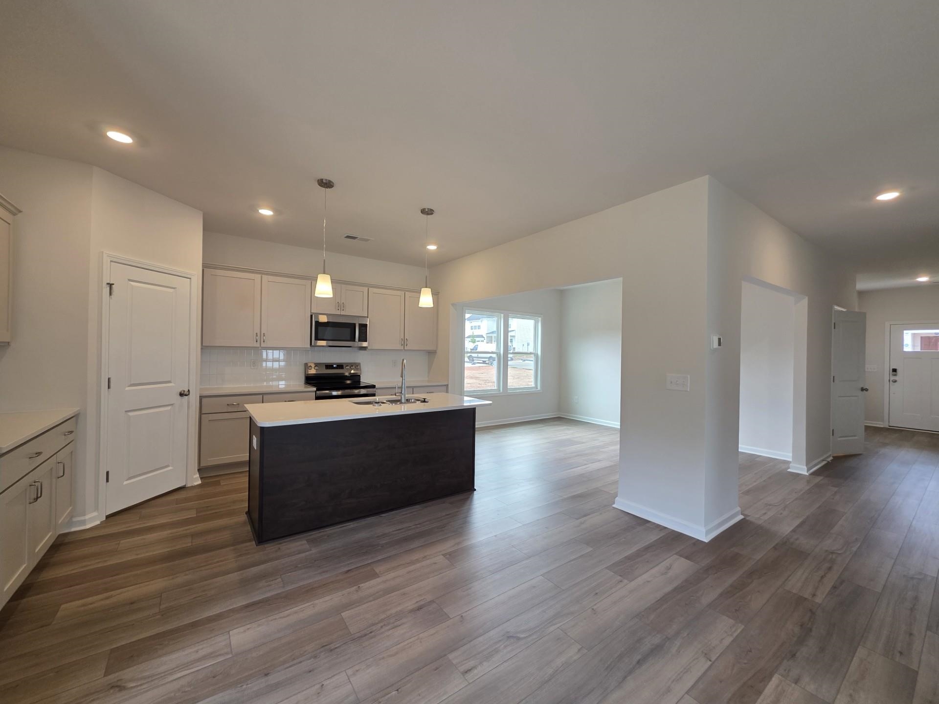 443 Dodger Avenue Property Photo 8