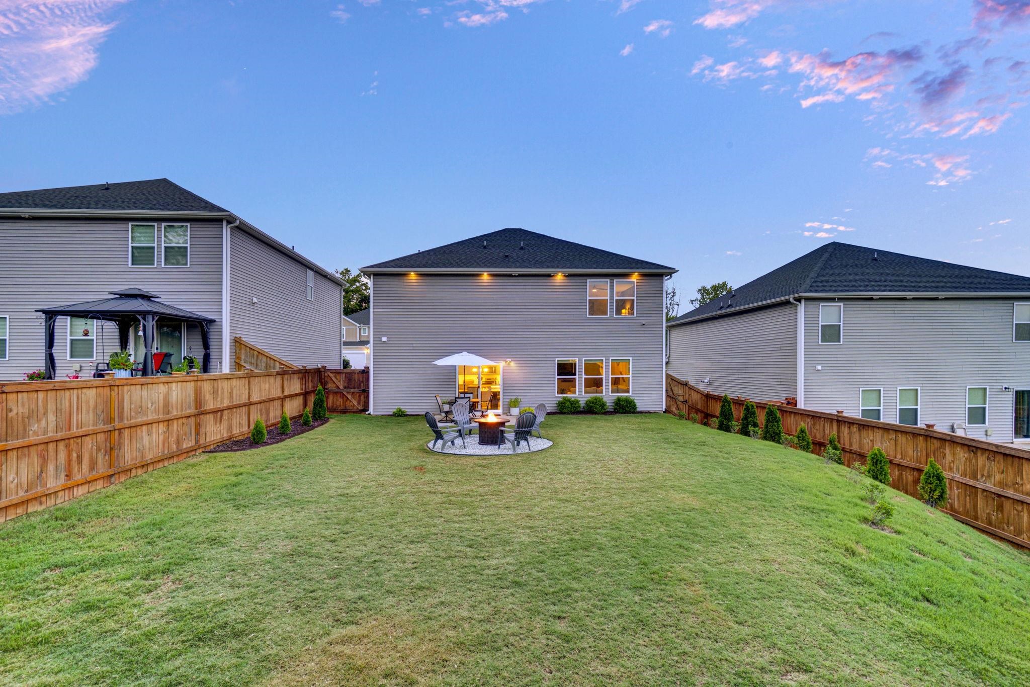 532 Summit View Property Photo 39