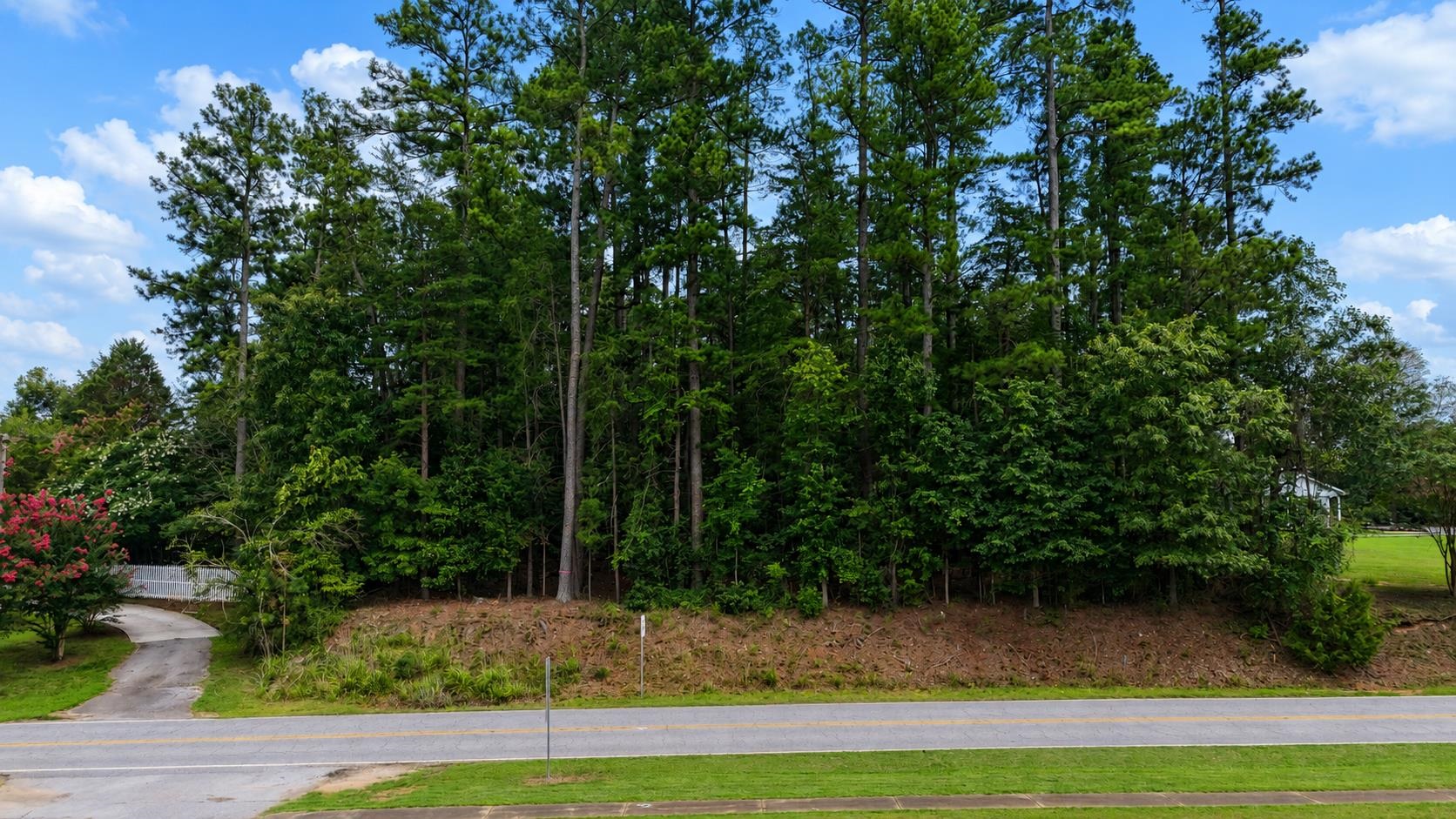 339711 Property Photo 2