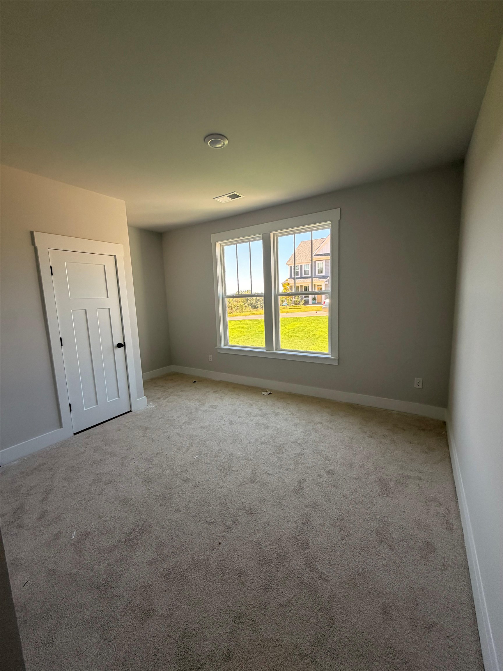 551 Winstone Trail Property Photo 5