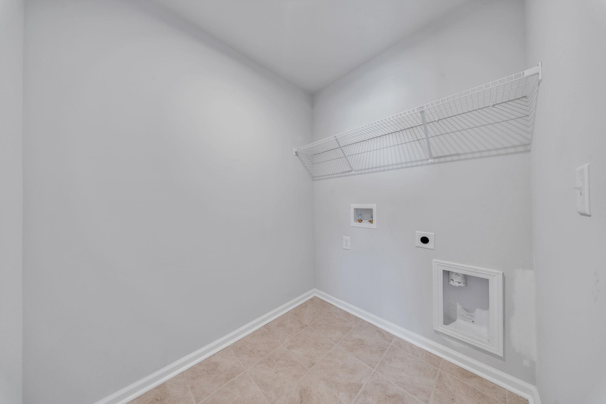 142 Gervais Circle Property Photo 24