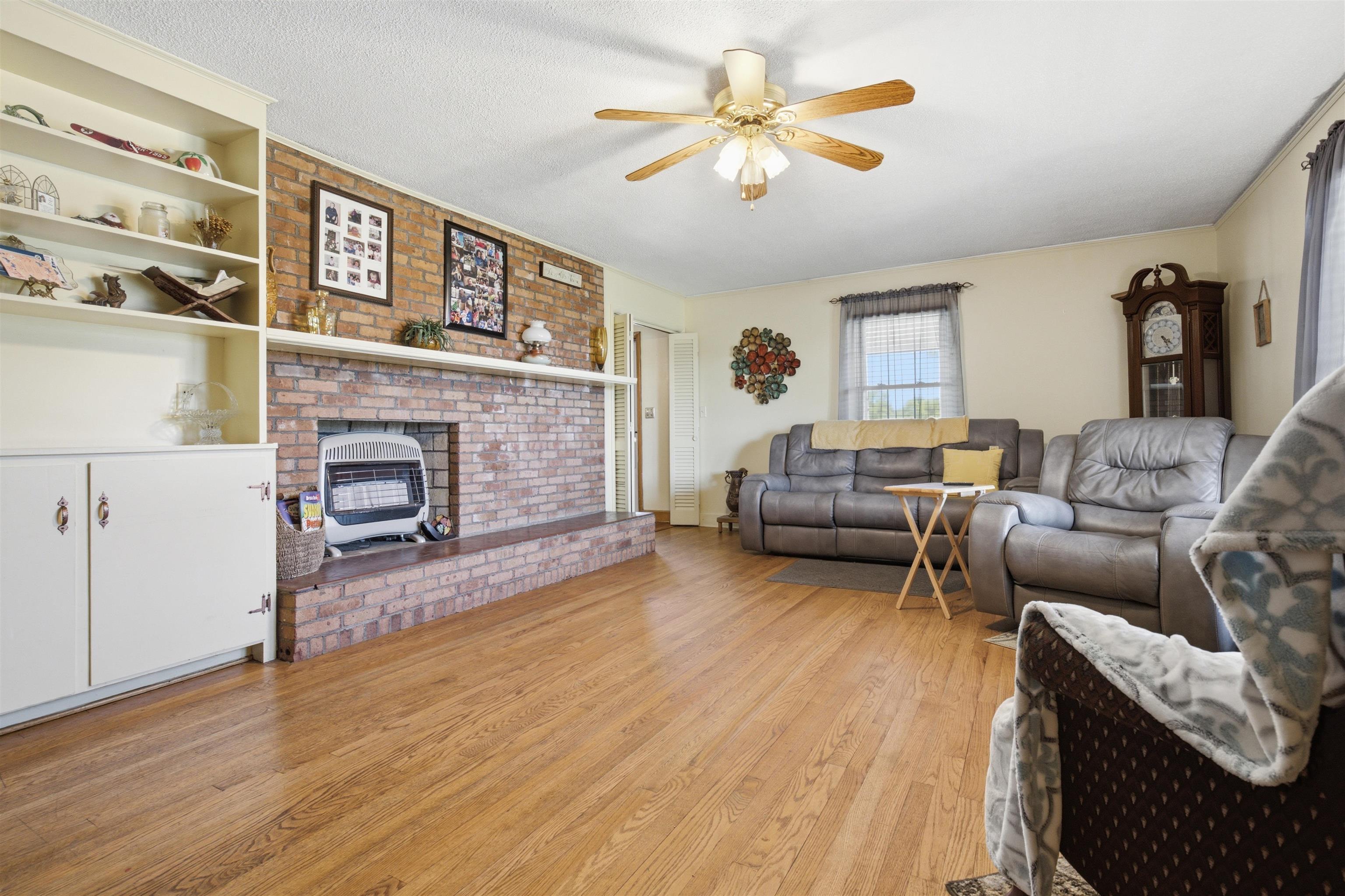 828 Ferry Road Property Photo 19