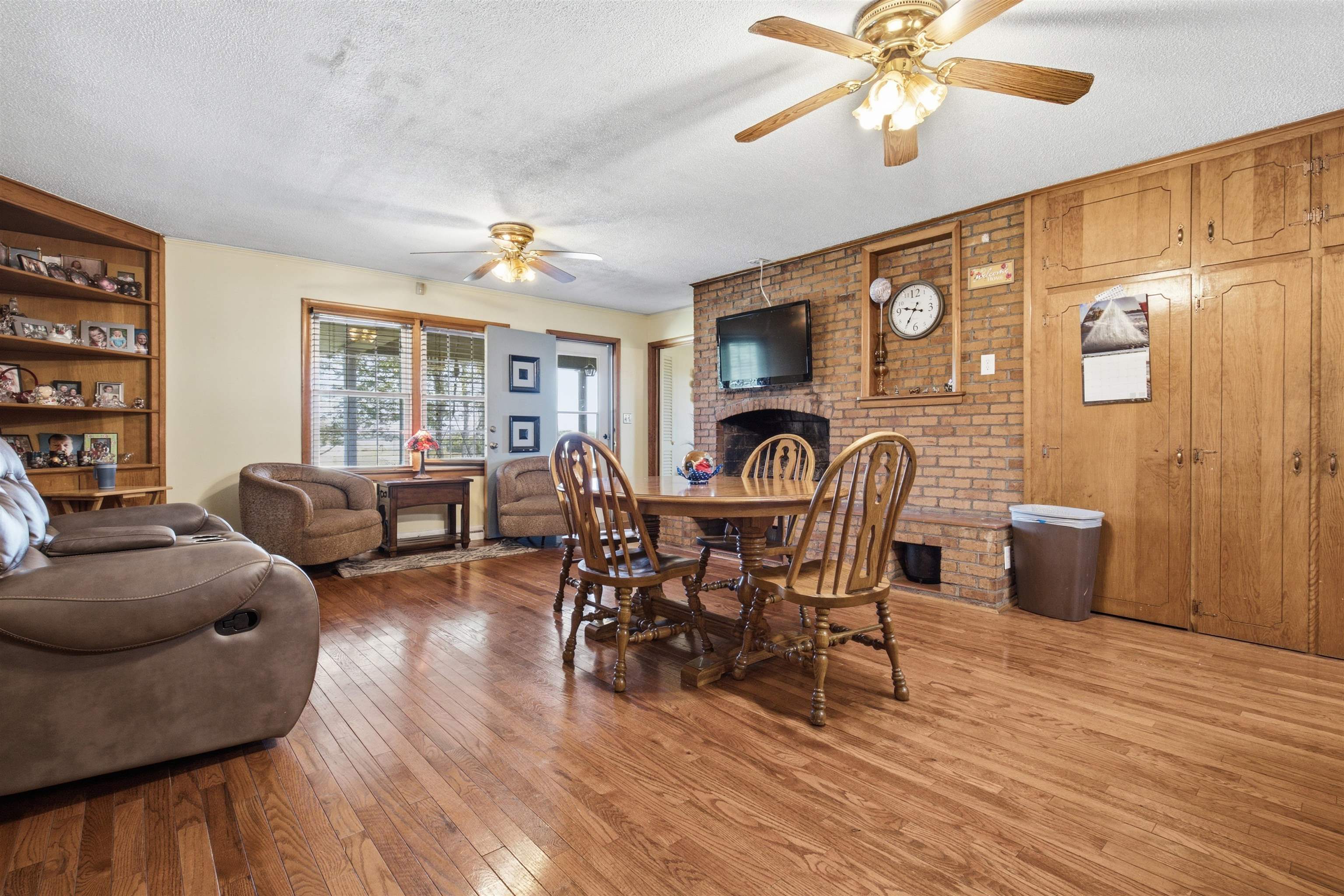 828 Ferry Road Property Photo 33