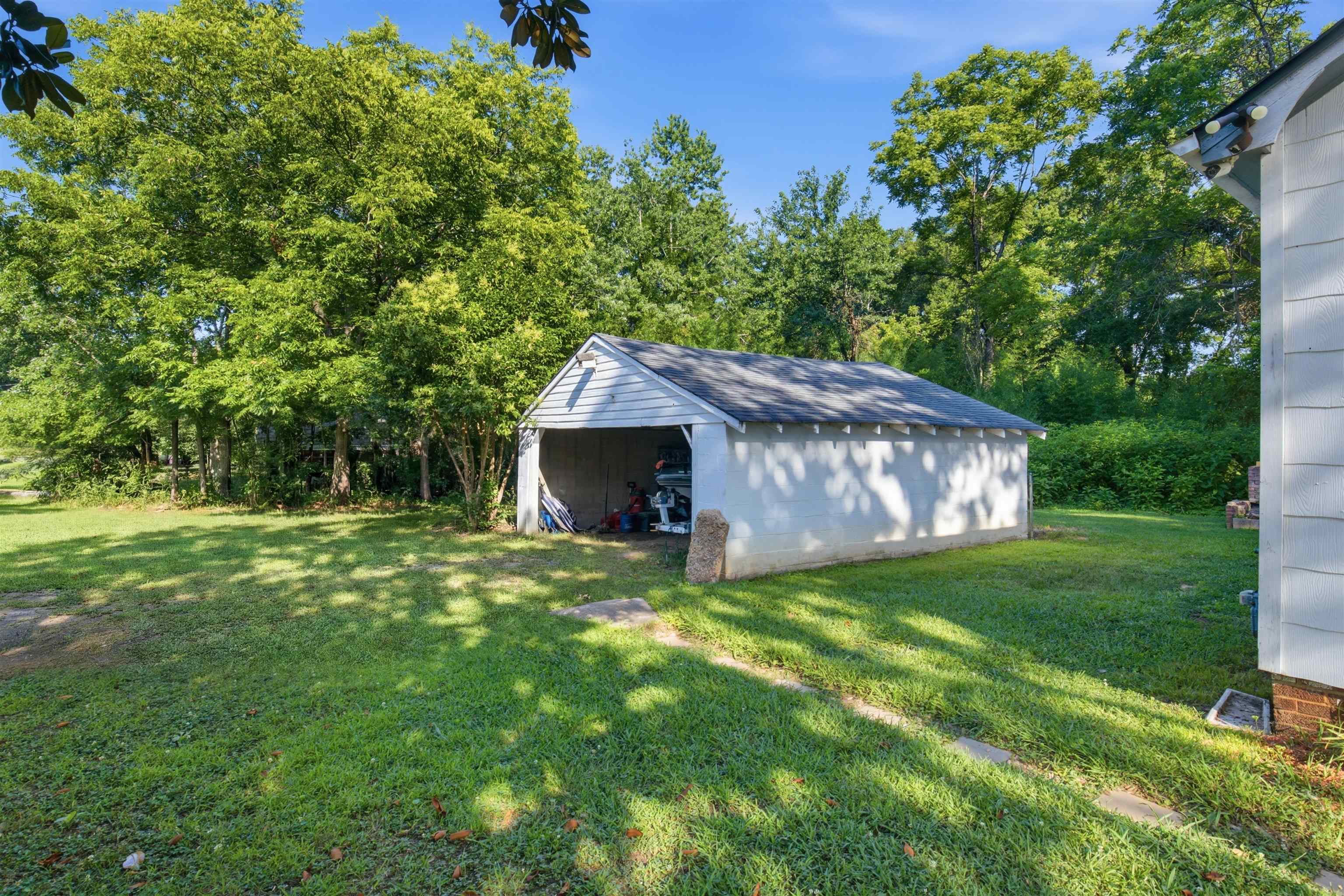 126 Phillips Drive Property Photo 16