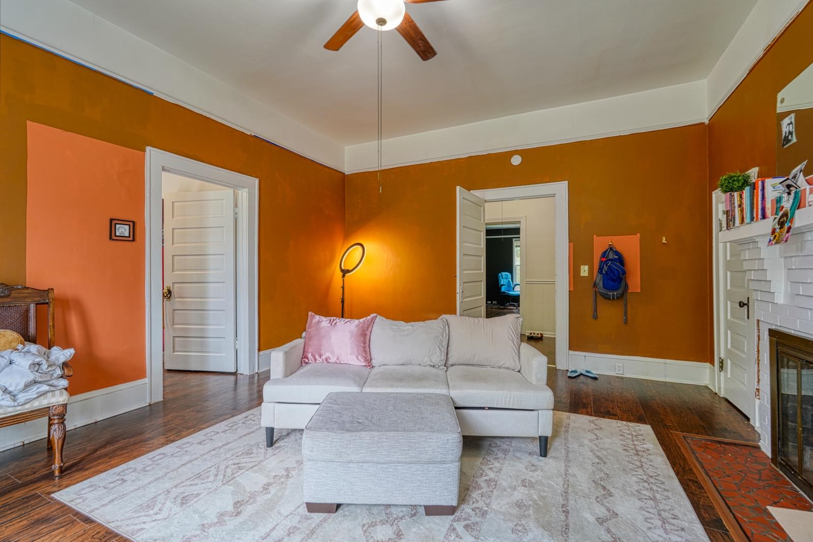 803 Saxon Avenue Property Photo 4