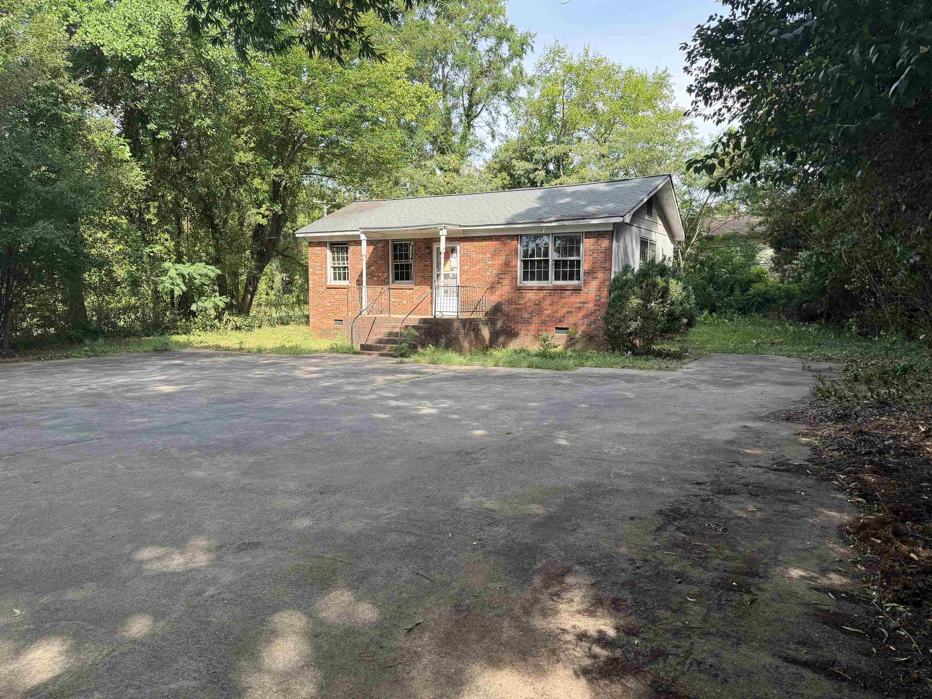 352 Whitney Road Property Photo 2