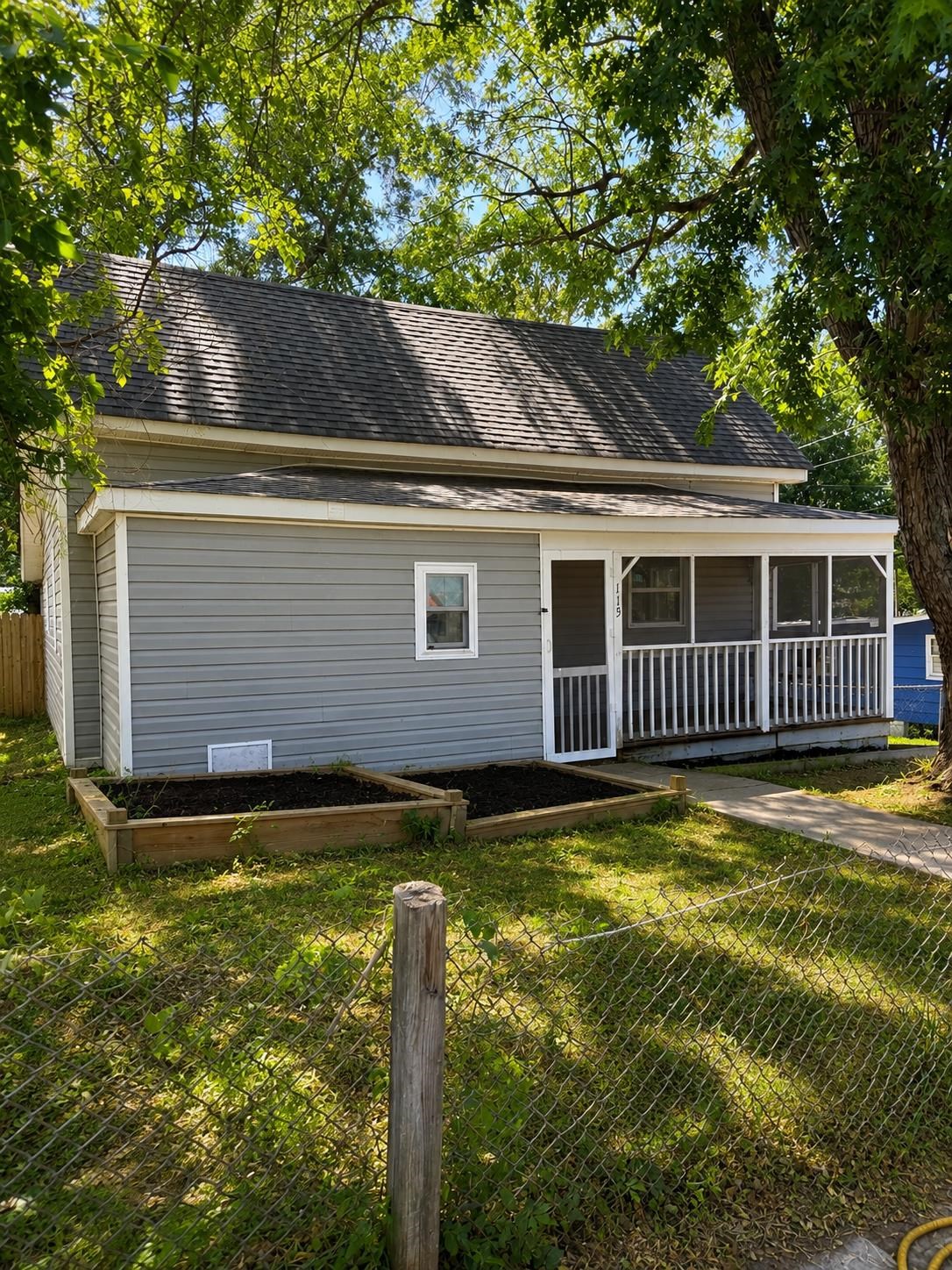 115 1st Street Property Photo 2