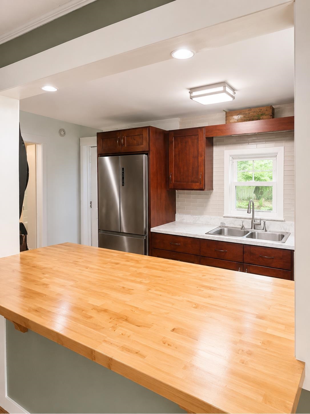 115 1st Street Property Photo 5