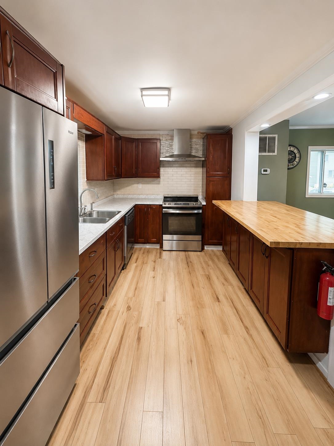 115 1st Street Property Photo 6