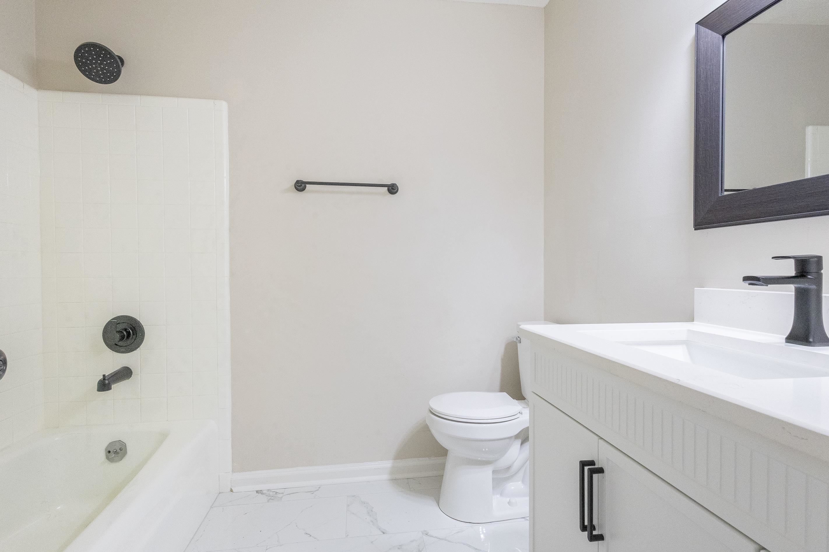 220 River Forest Drive Property Photo 11
