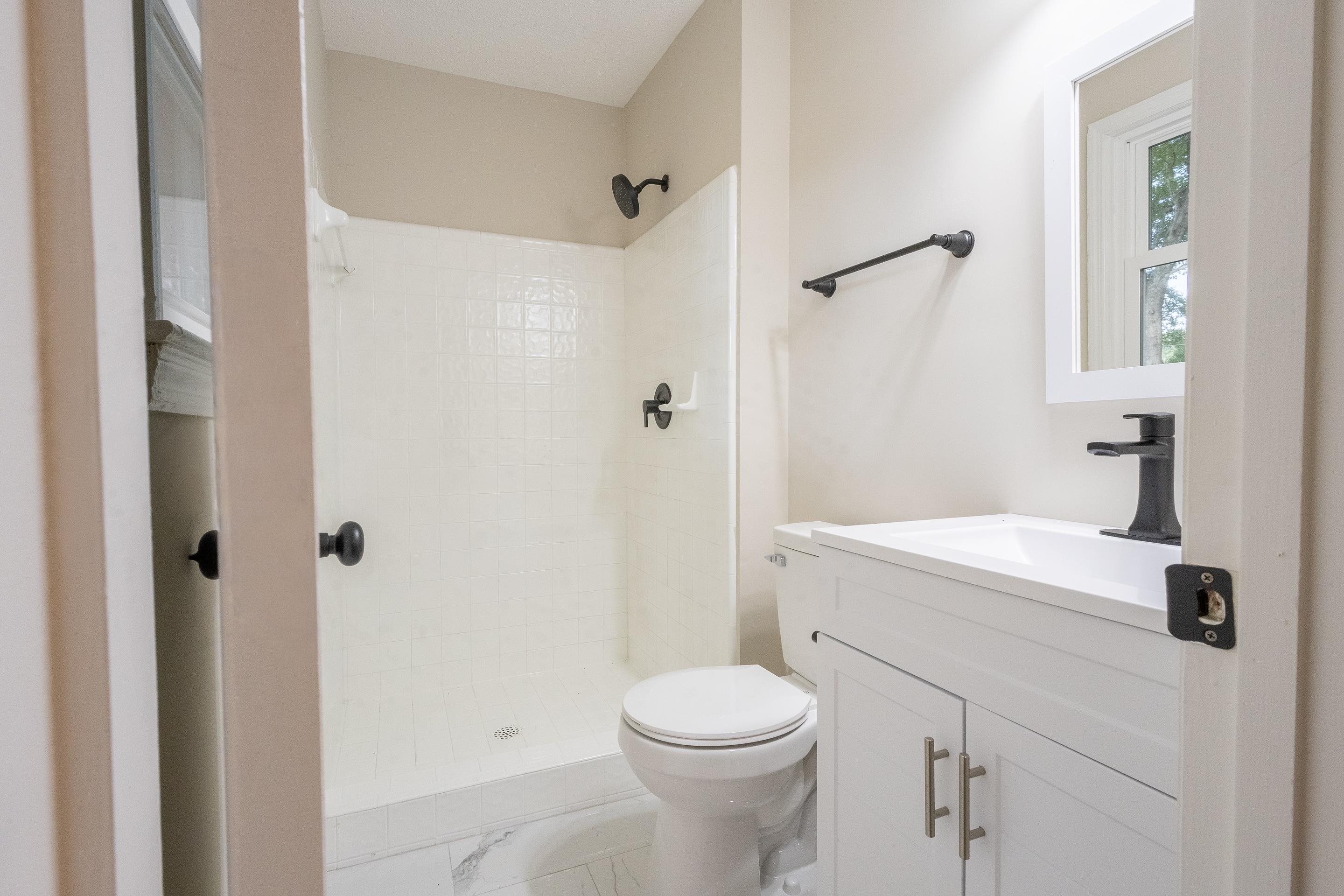 220 River Forest Drive Property Photo 16