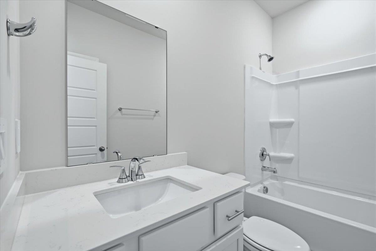 1025 Southwell Drive Property Photo 8