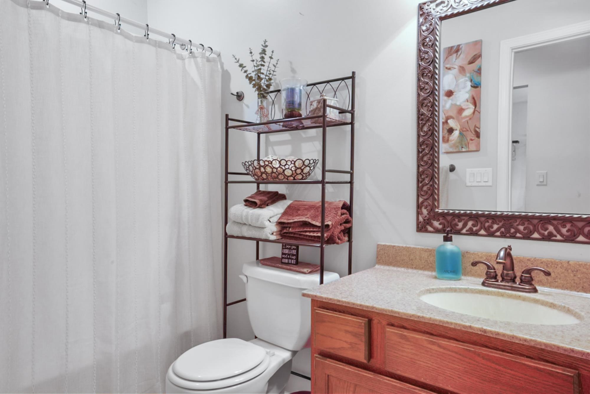 90 King Road Property Photo 14