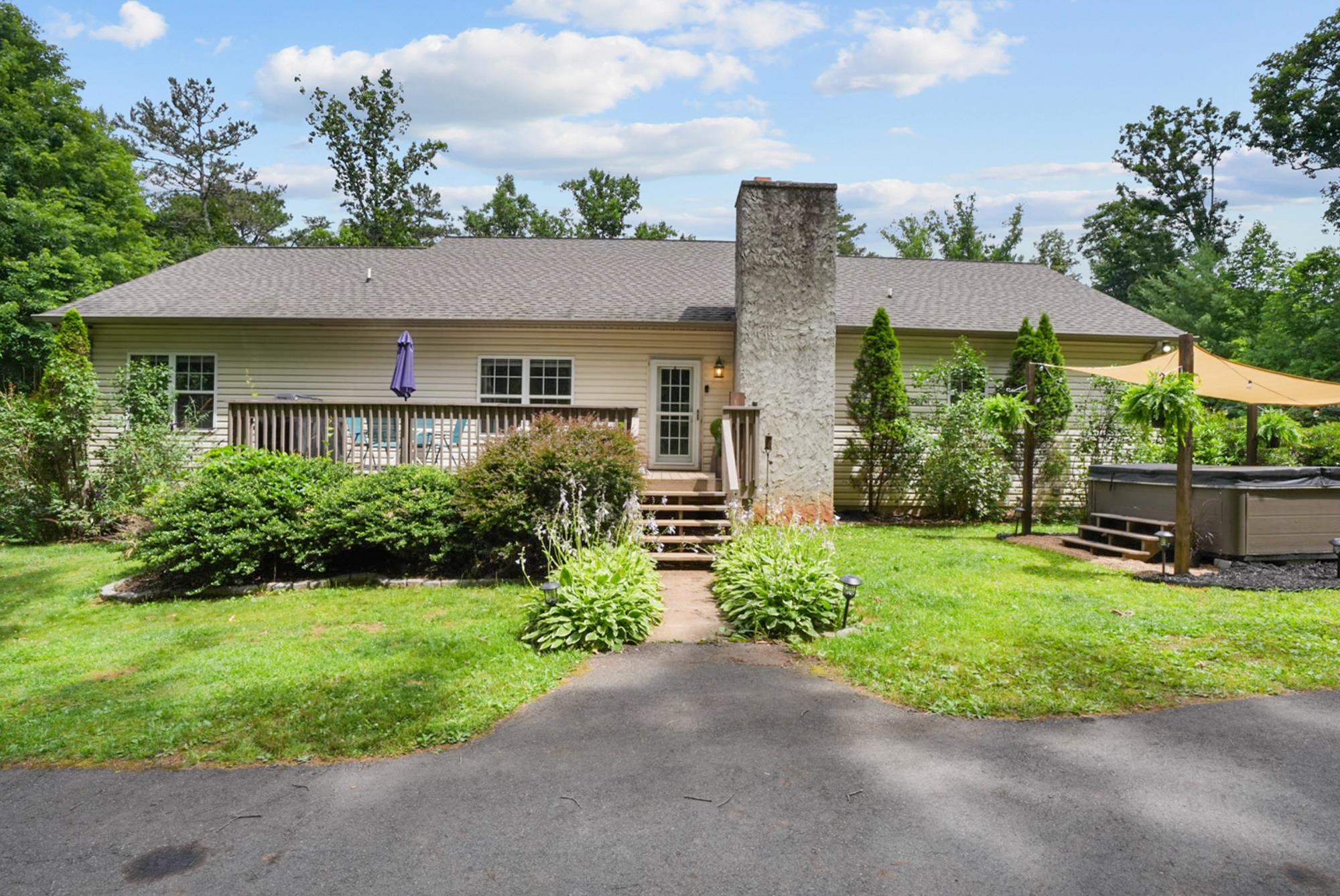 90 King Road Property Photo 36