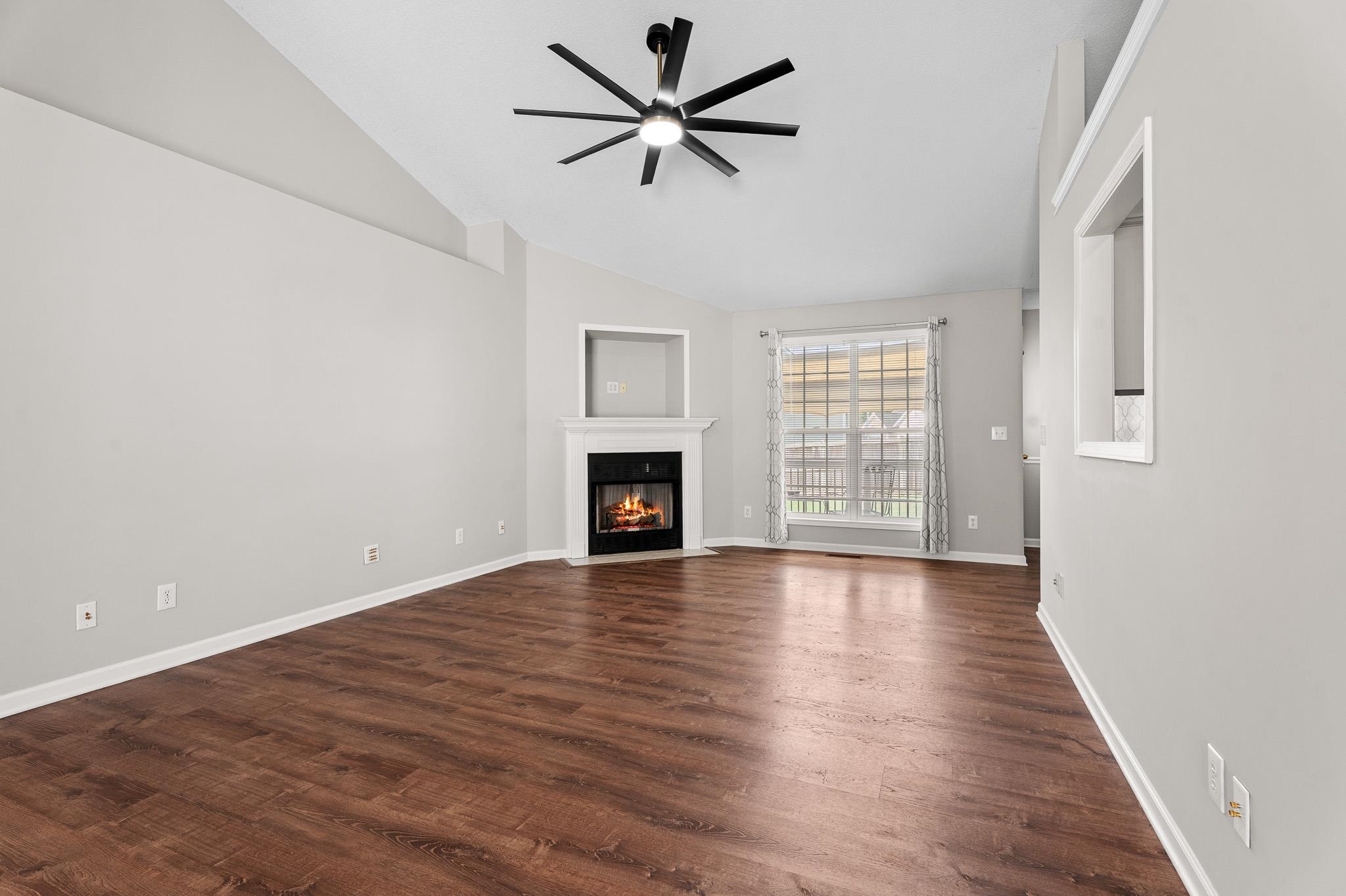500 Lake Lennox Drive Property Photo 6