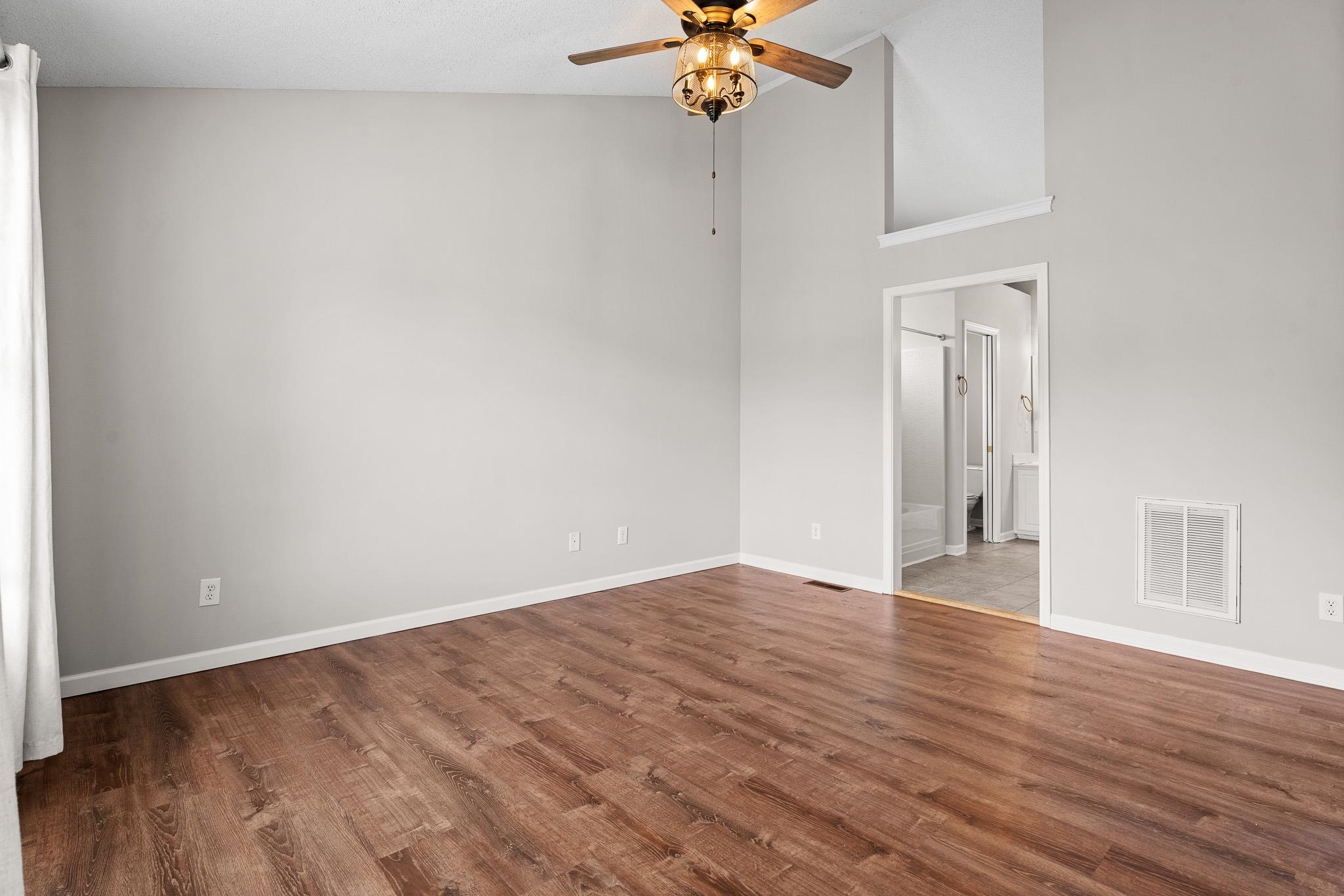 500 Lake Lennox Drive Property Photo 15