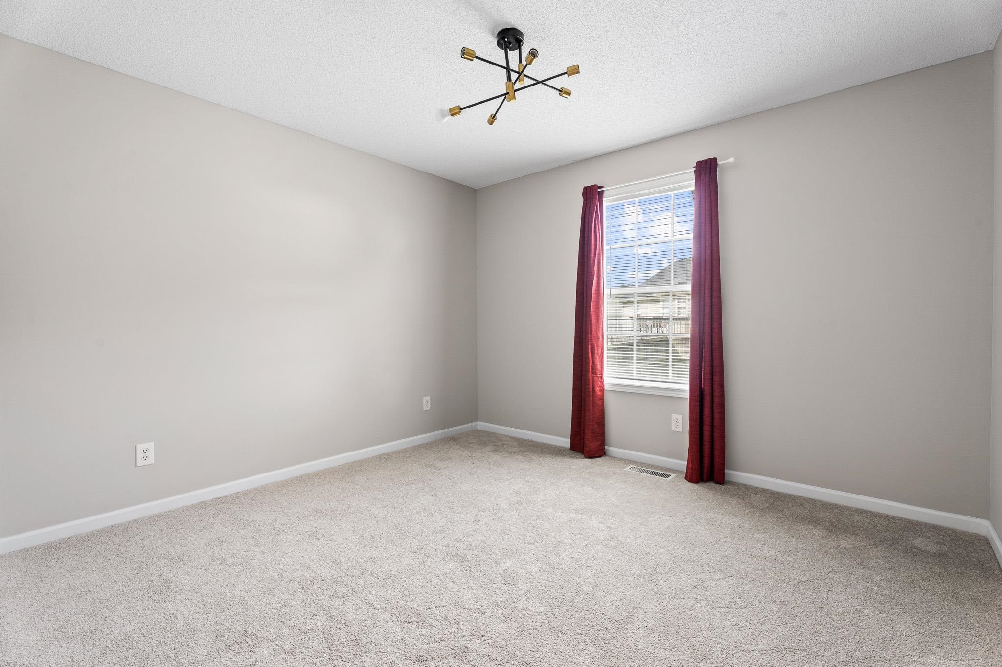 500 Lake Lennox Drive Property Photo 24