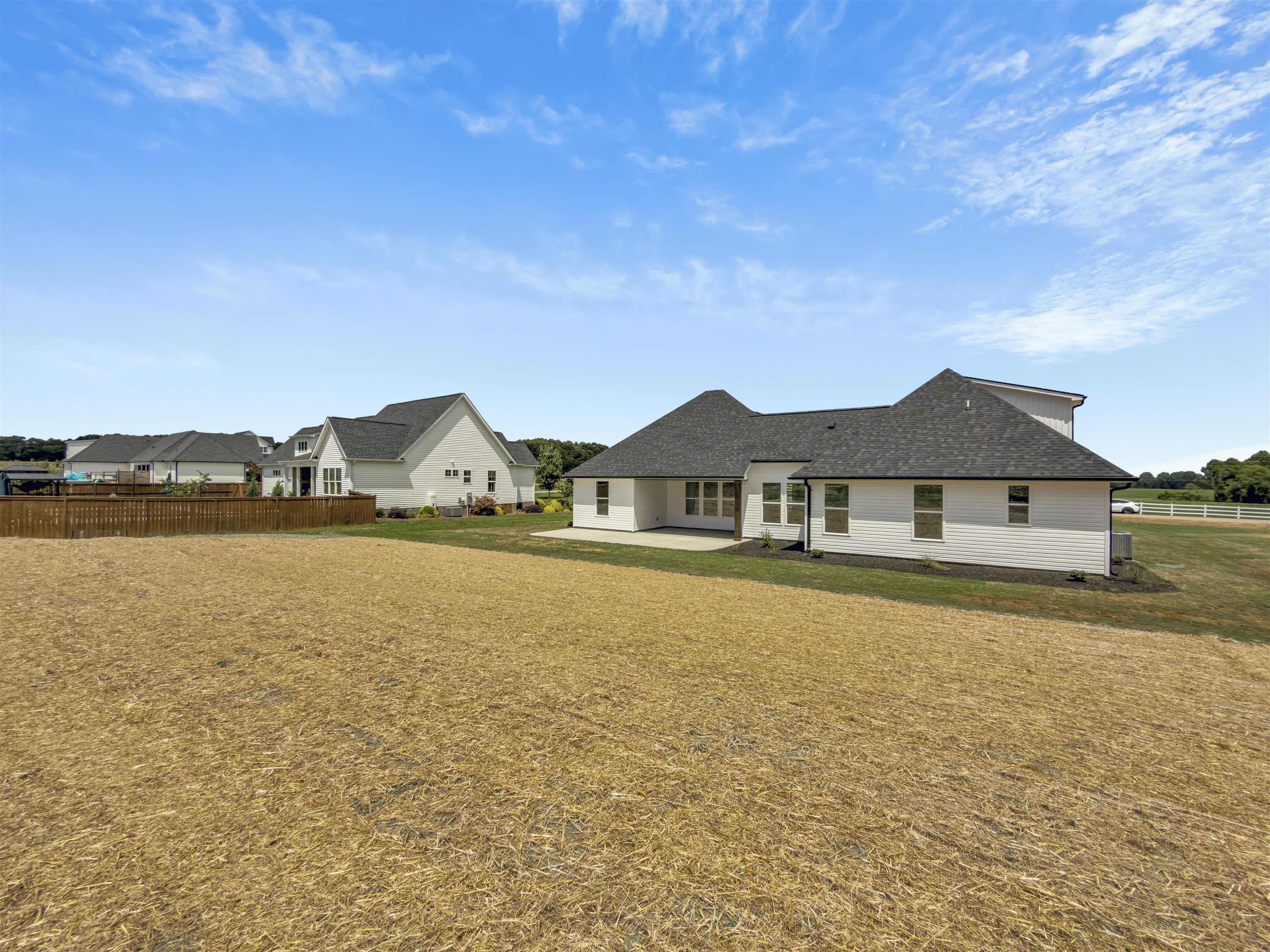 1111 N Green River Road Property Photo 33