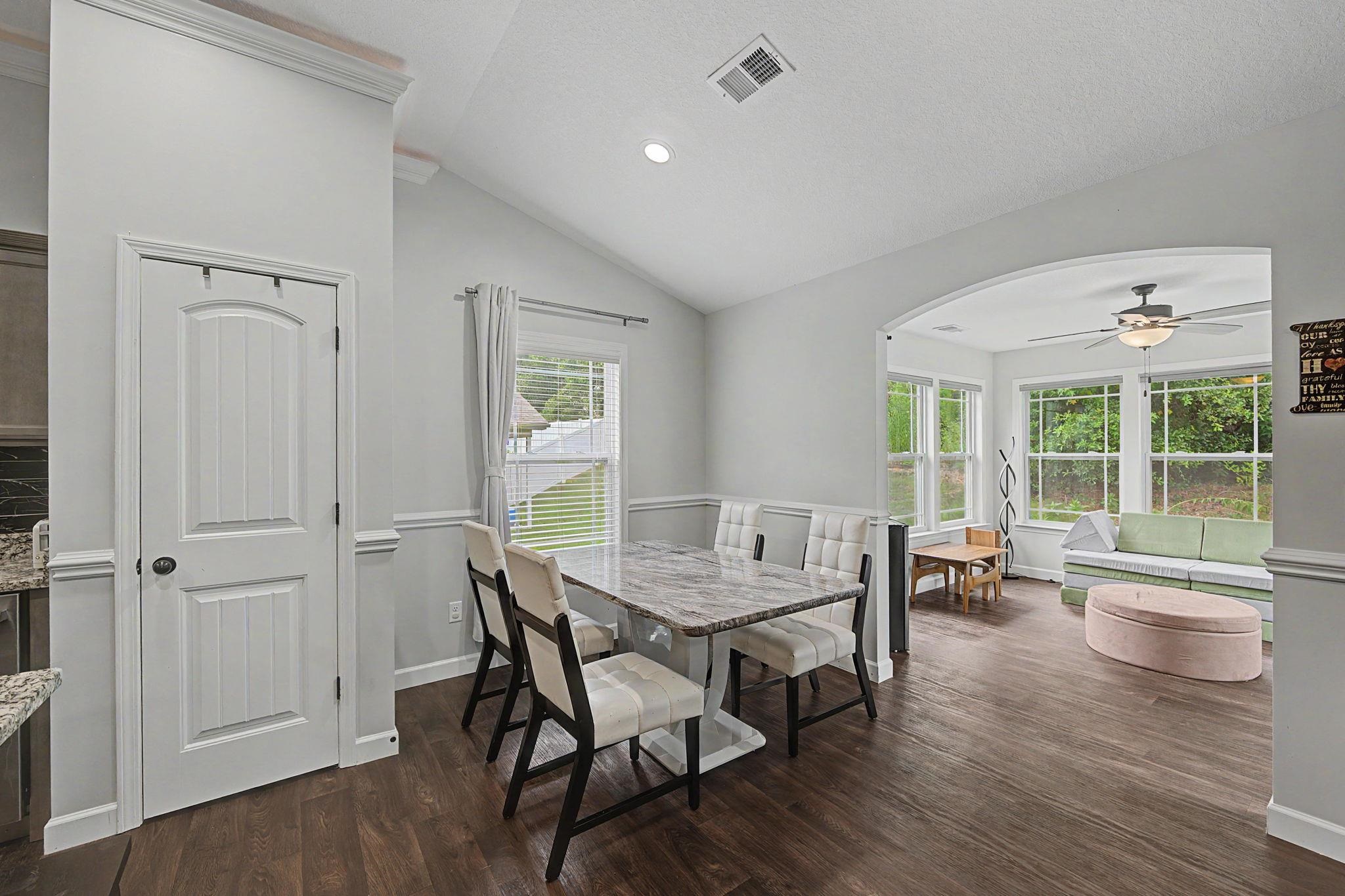 464 Timberwood Drive Property Photo 25