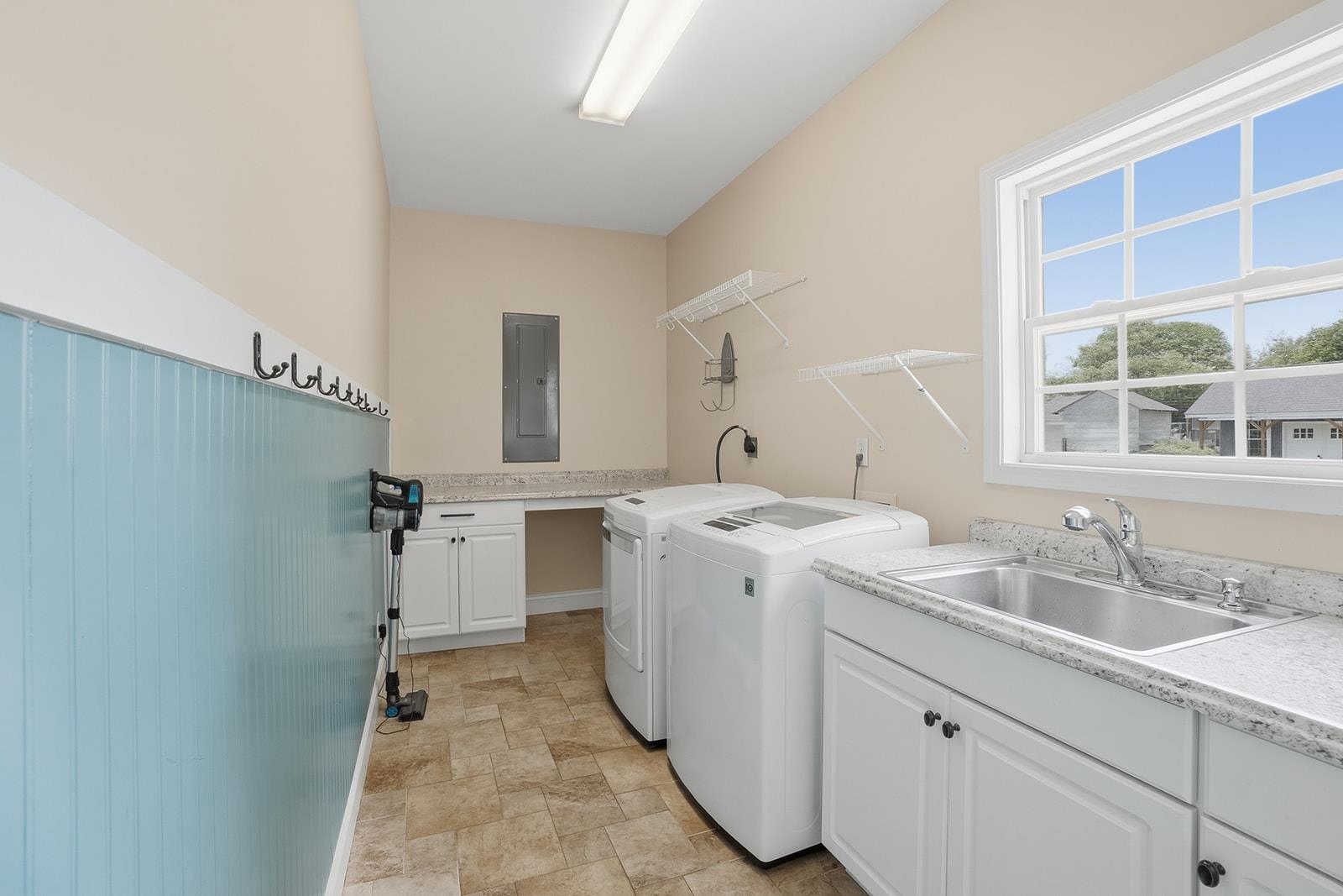 211 Sunrise Drive Property Photo 29