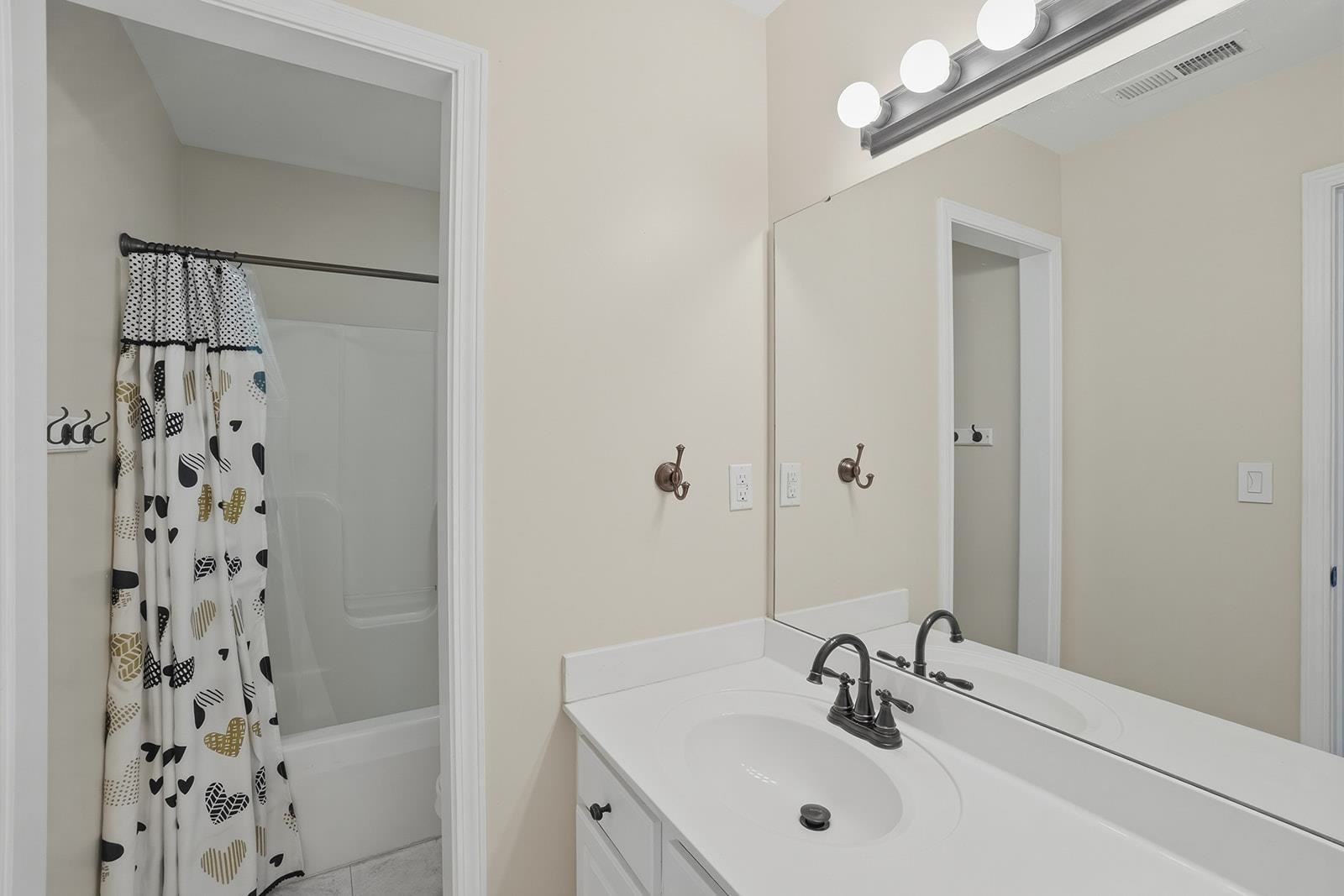 211 Sunrise Drive Property Photo 44