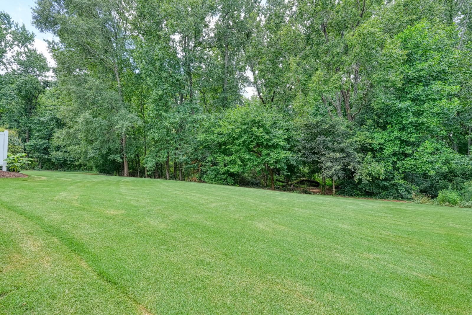 365 Rexford Drive Property Photo 19