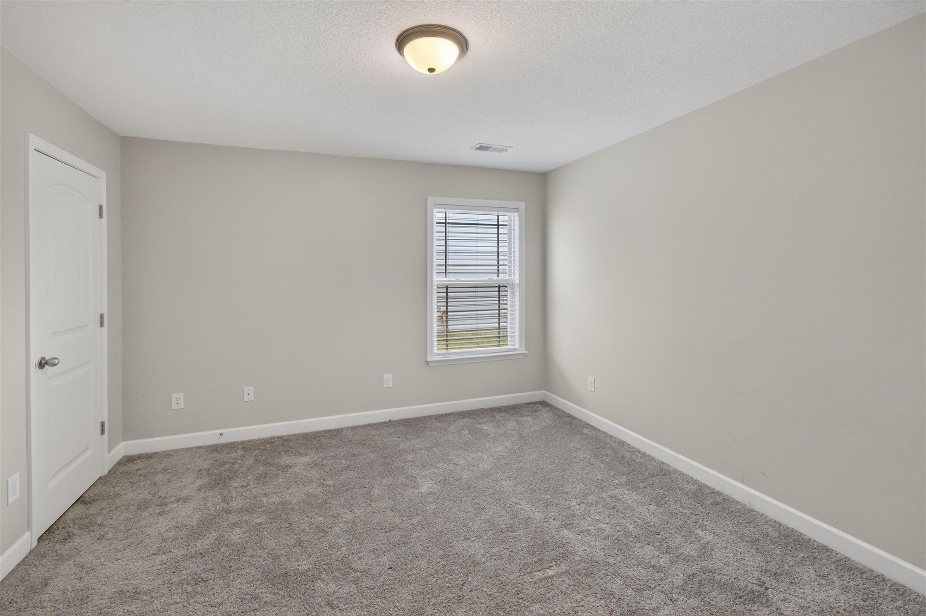 680 Spartan Commodor Ln Property Photo 11