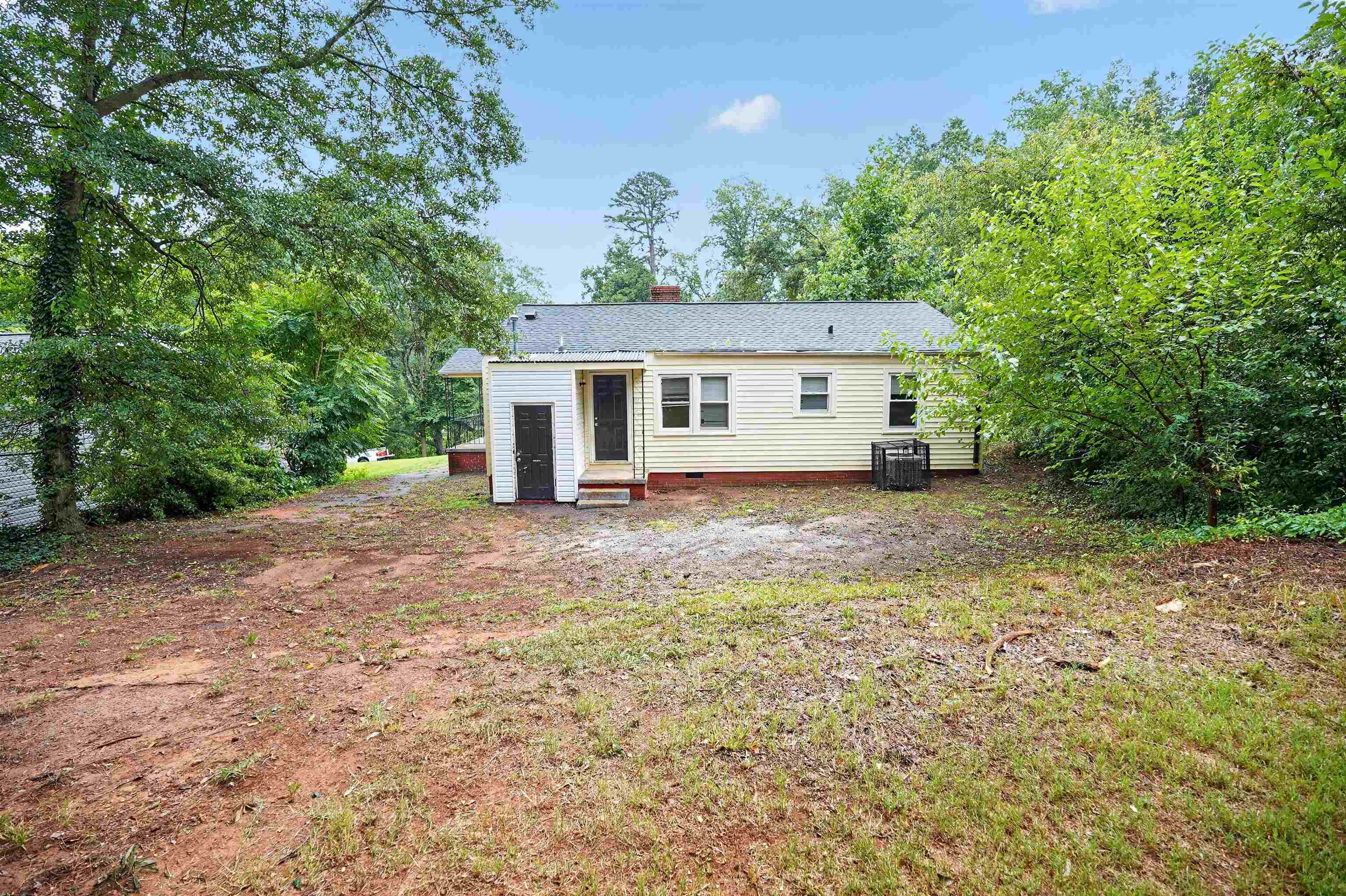 124 Crosby Circle Property Photo 3