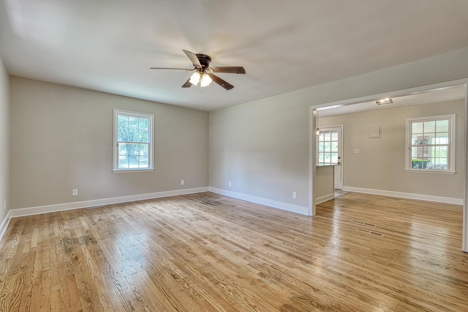 112 Cardinal Avenue Property Photo 4