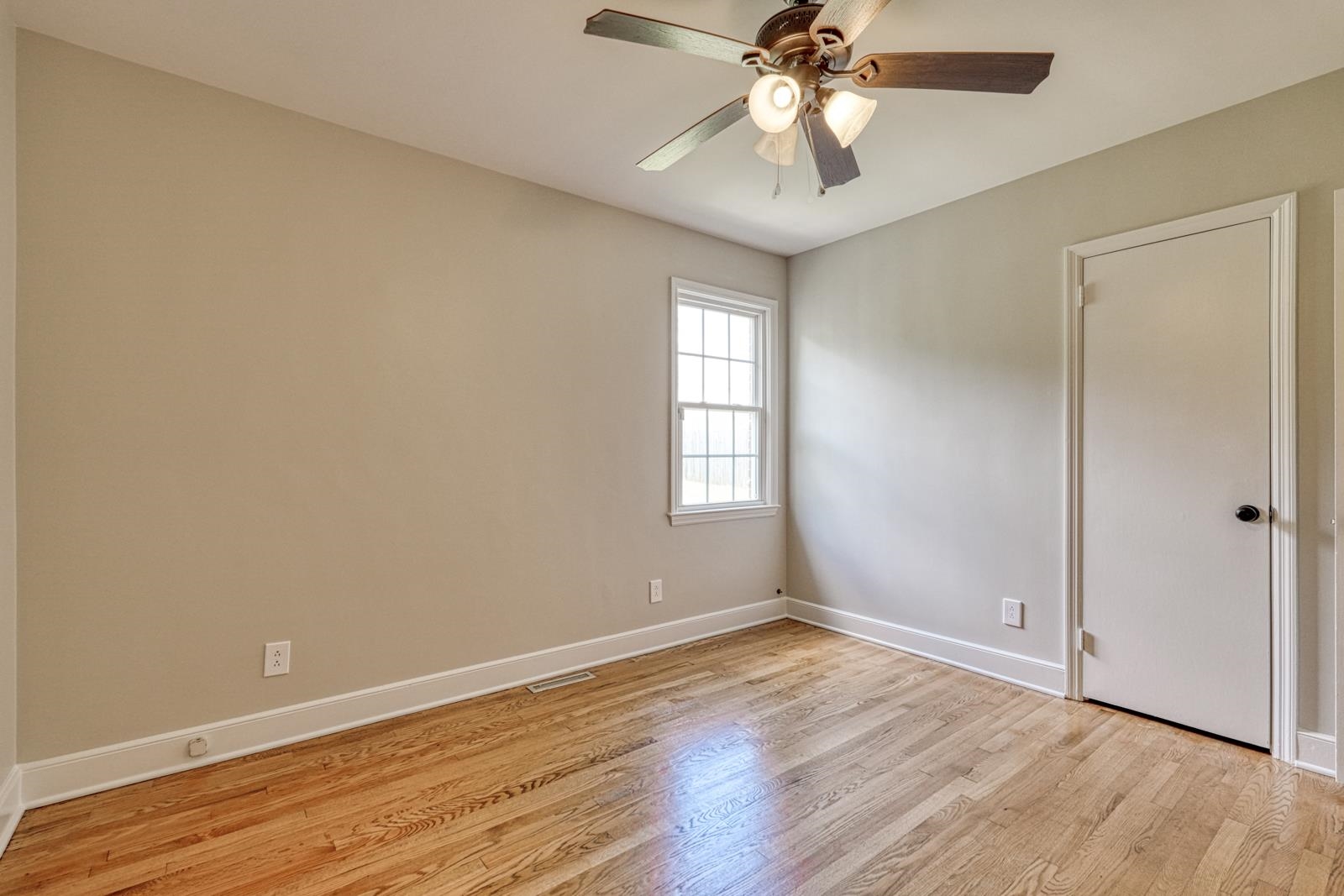 112 Cardinal Avenue Property Photo 10