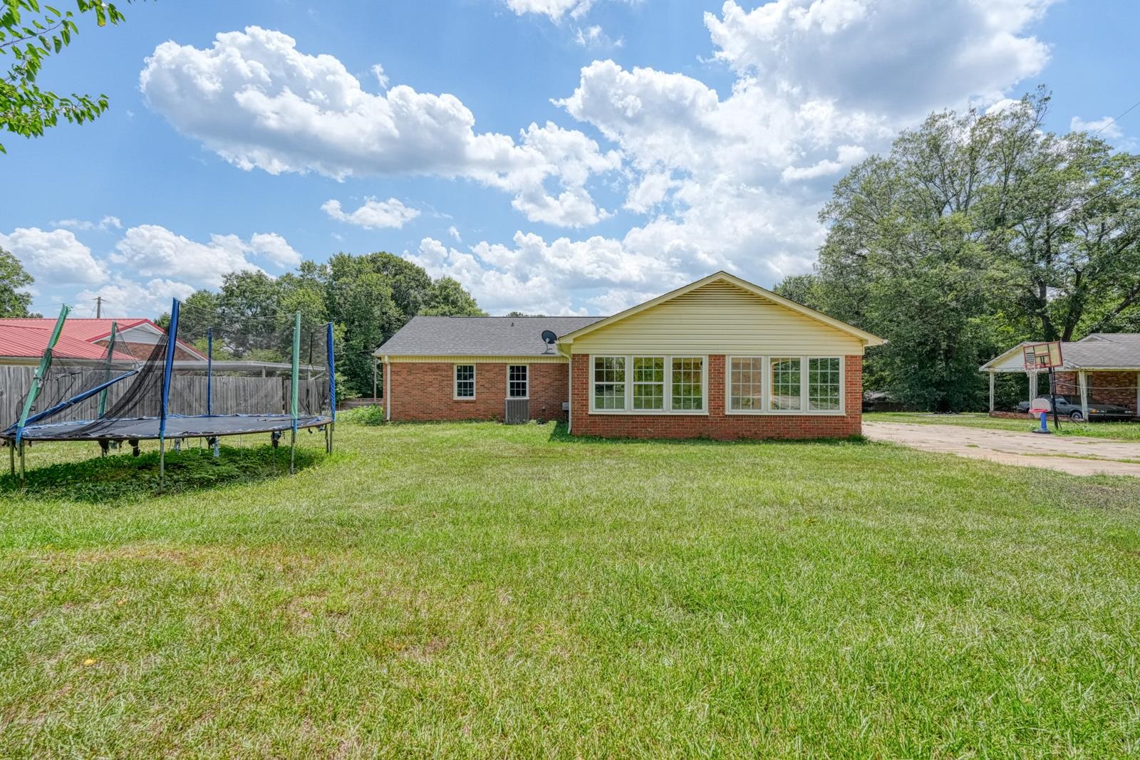 112 Cardinal Avenue Property Photo 32
