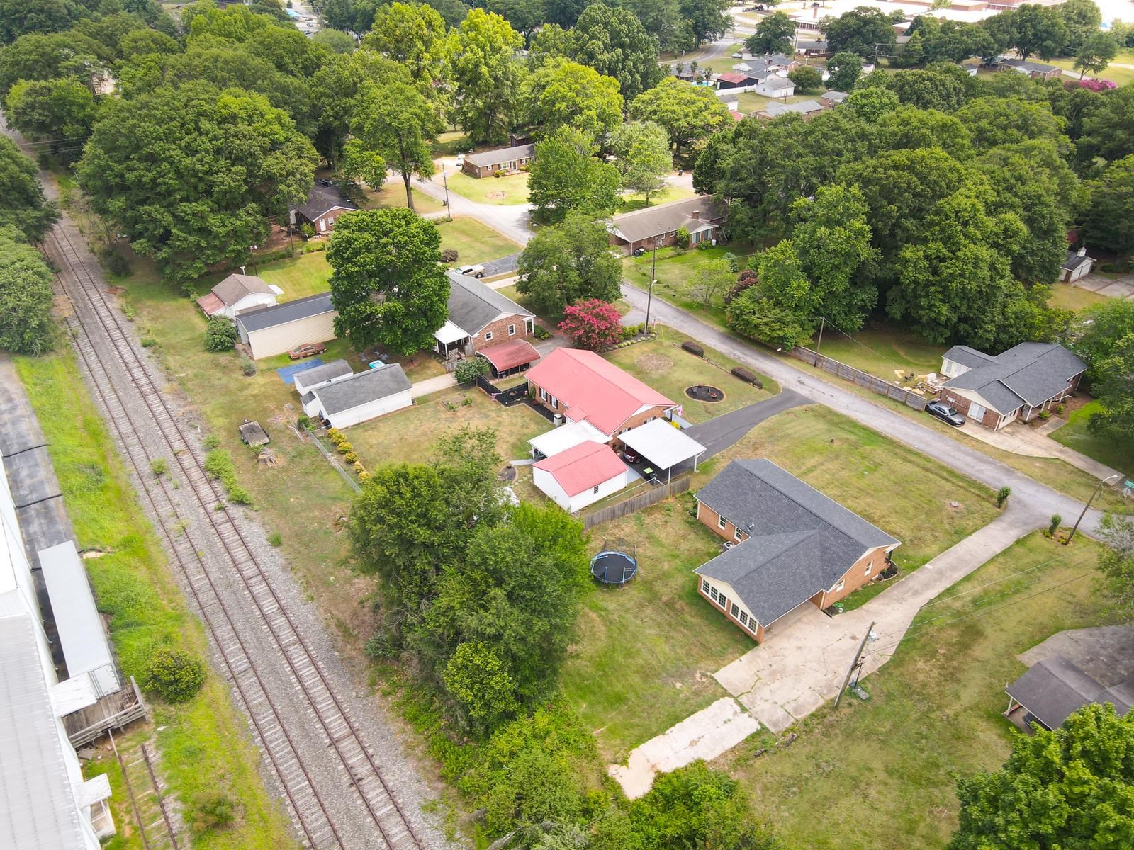 112 Cardinal Avenue Property Photo 37