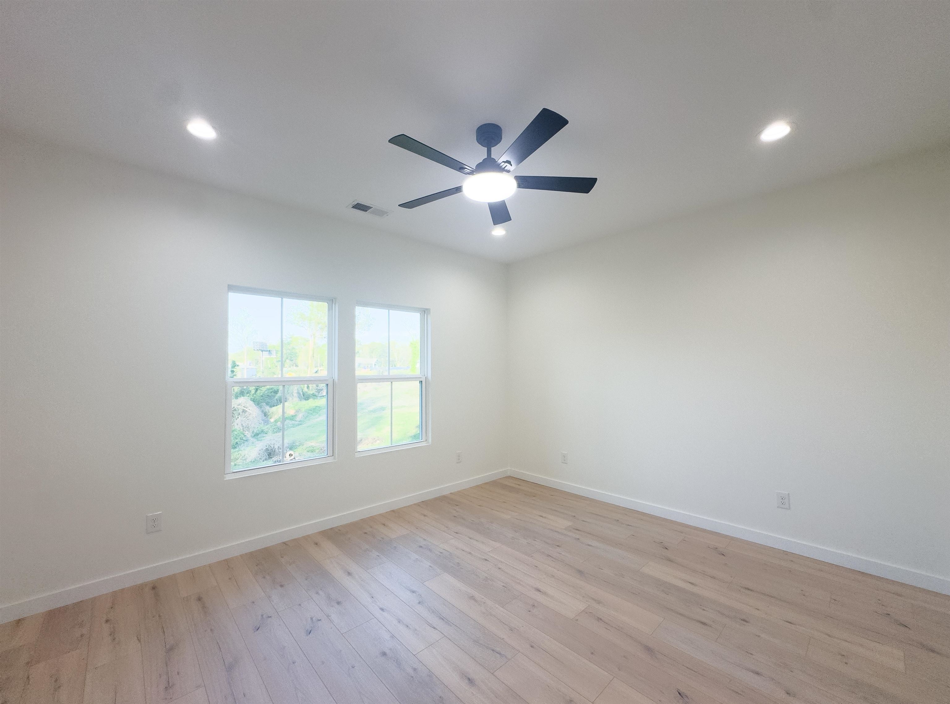 193 W Wood Street Property Photo 30