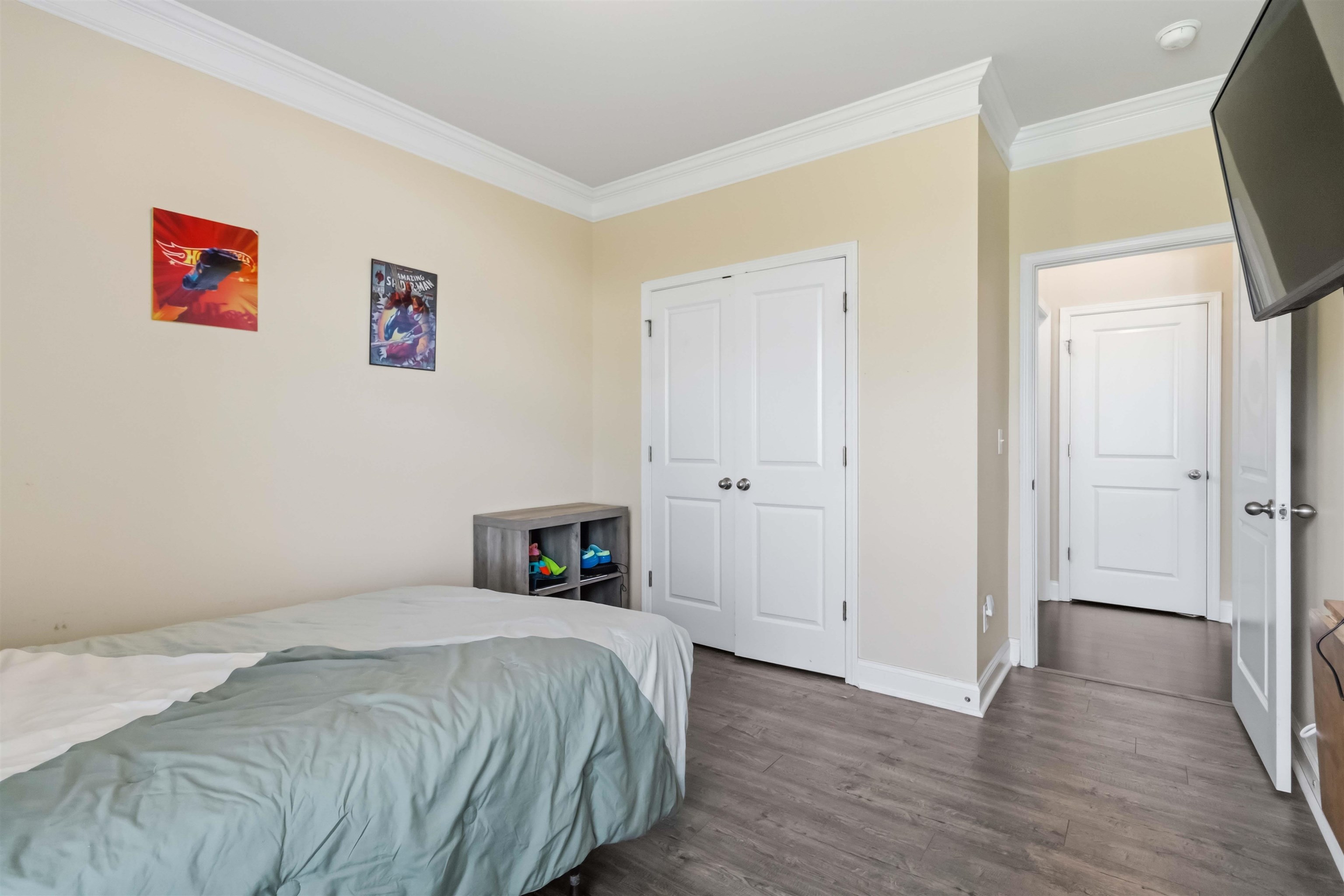909 Deephallow Place Property Photo 17