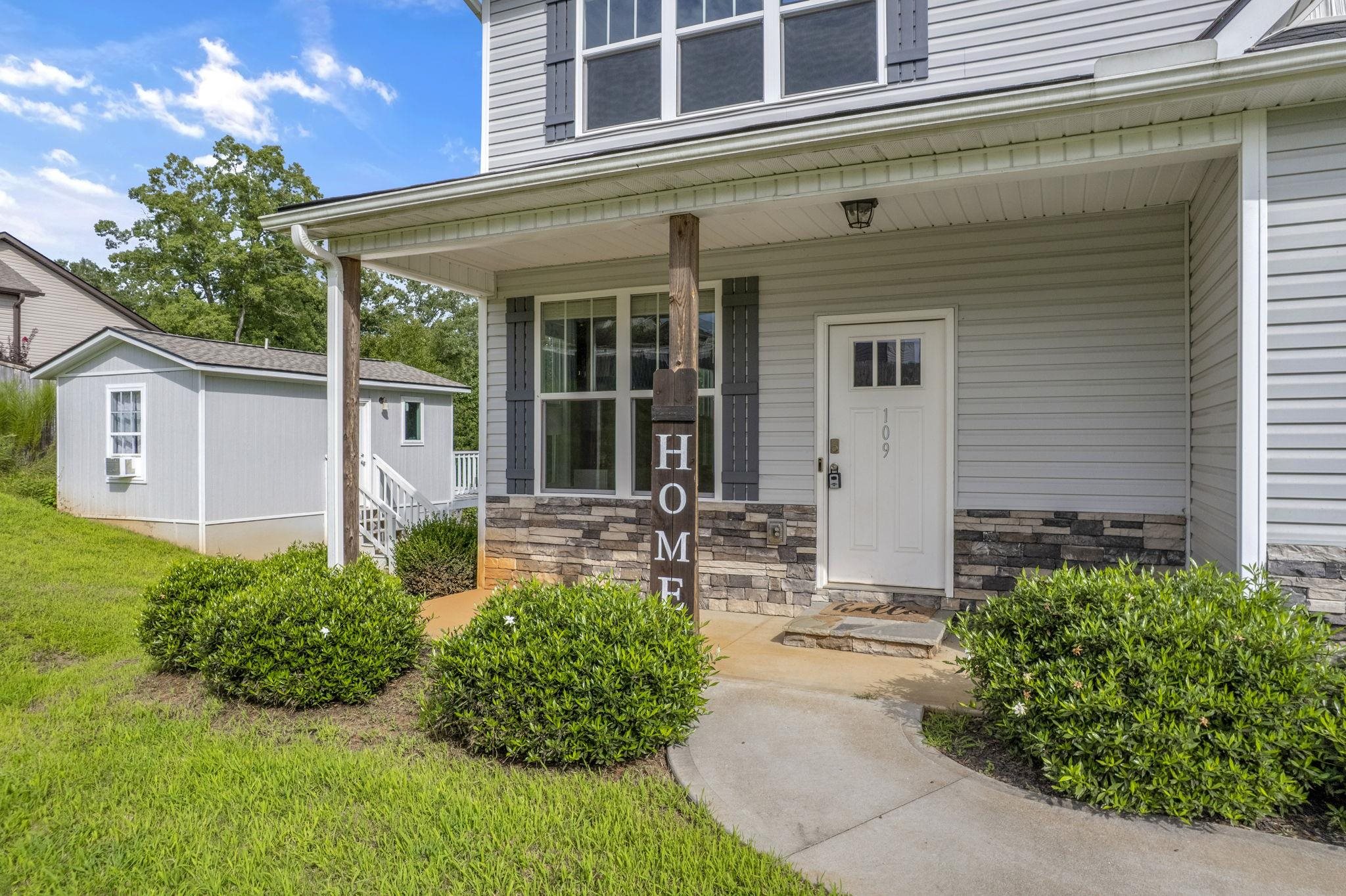 109 Lyman Lake Rd Property Photo 4