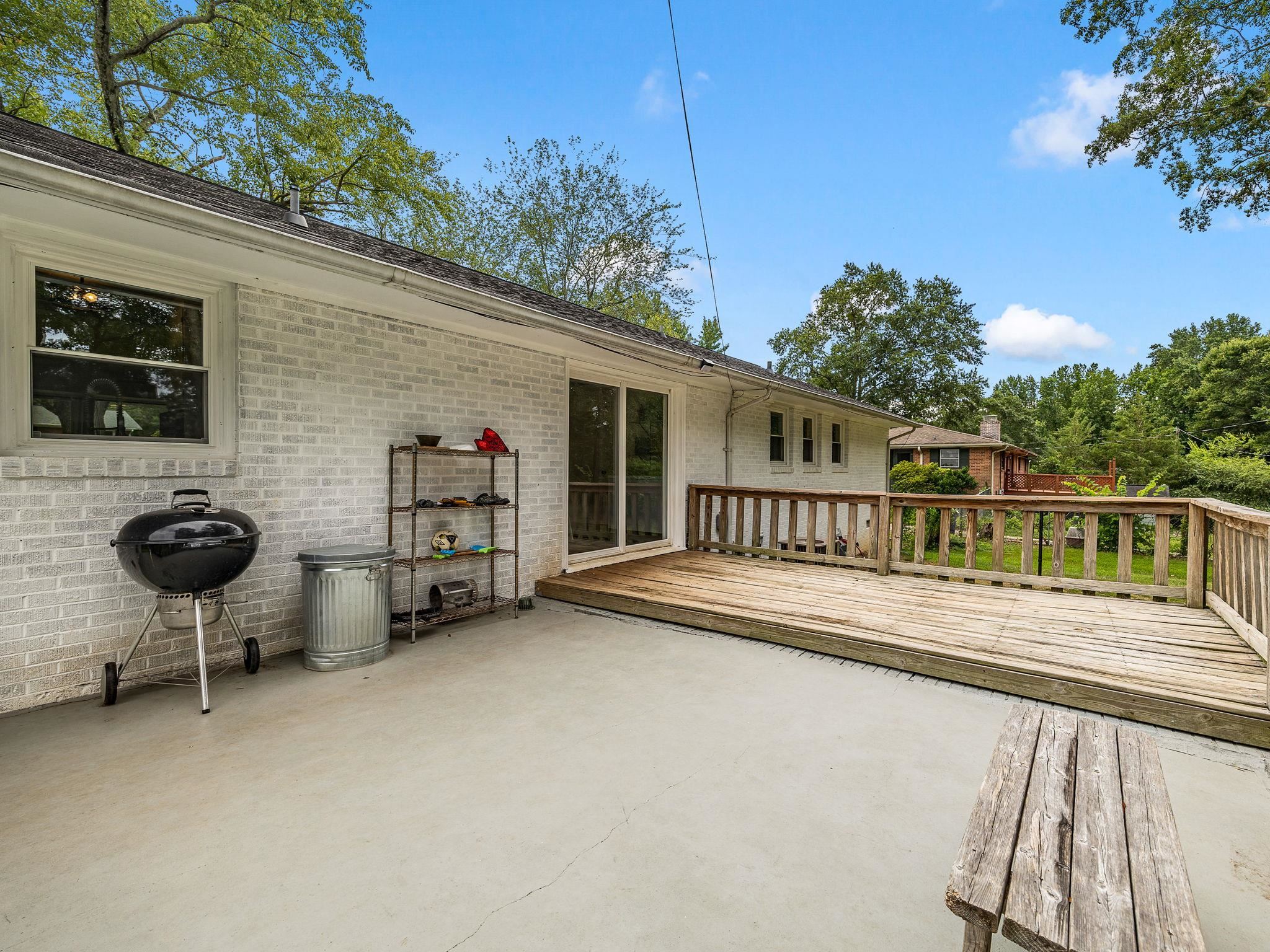 304 Earl Drive Property Photo 26