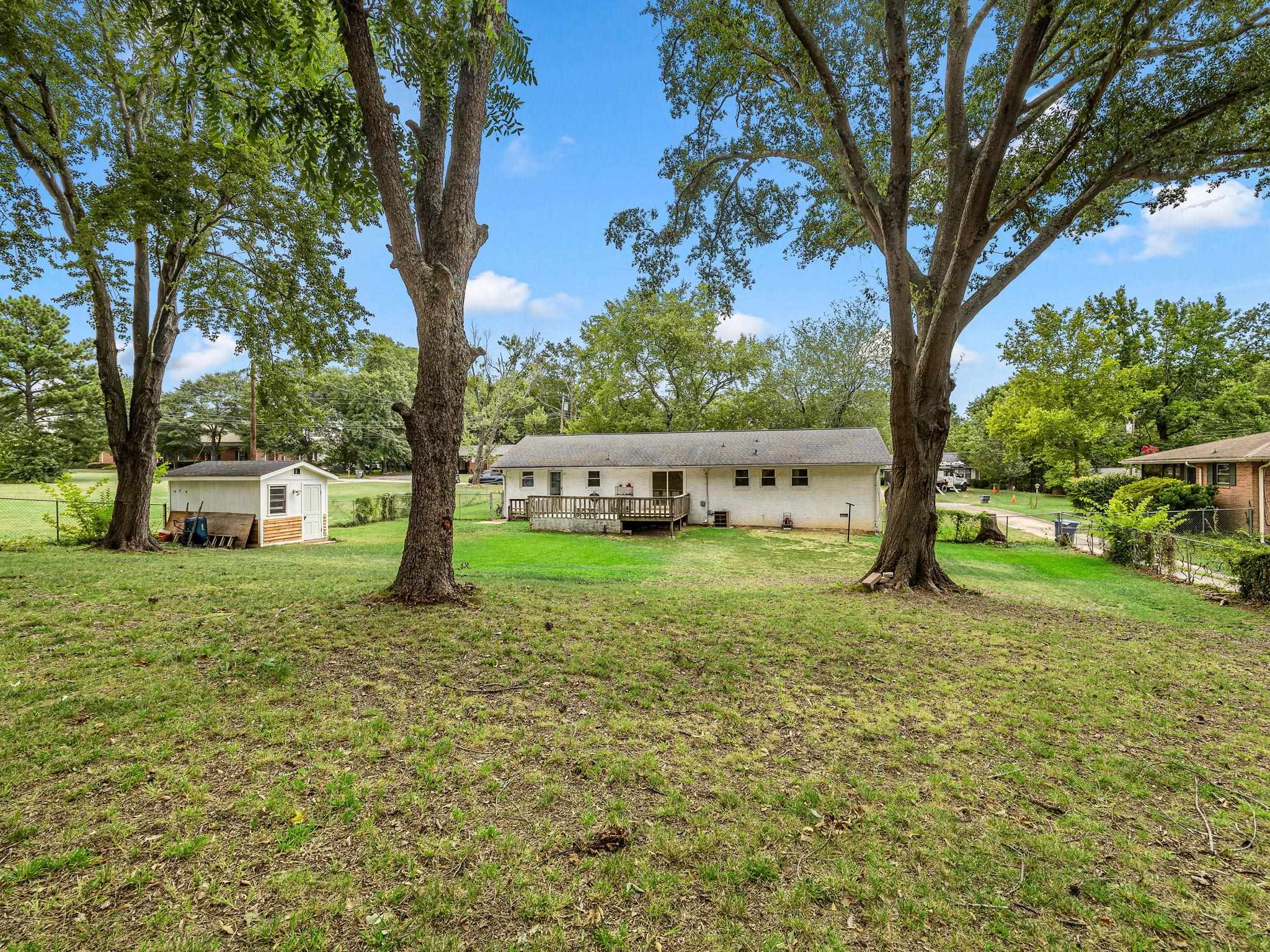 304 Earl Drive Property Photo 31