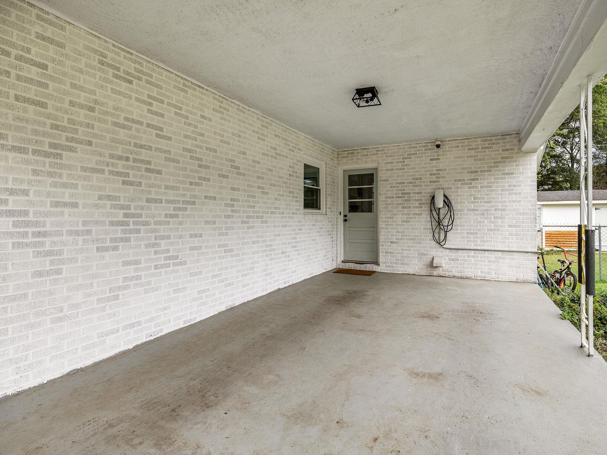 304 Earl Drive Property Photo 33