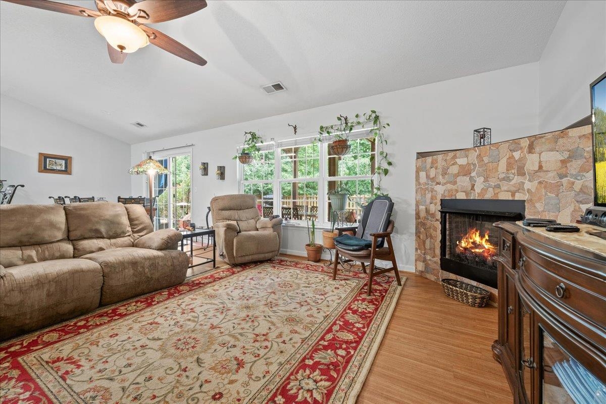 658 Timber Walk Drive Property Photo 8