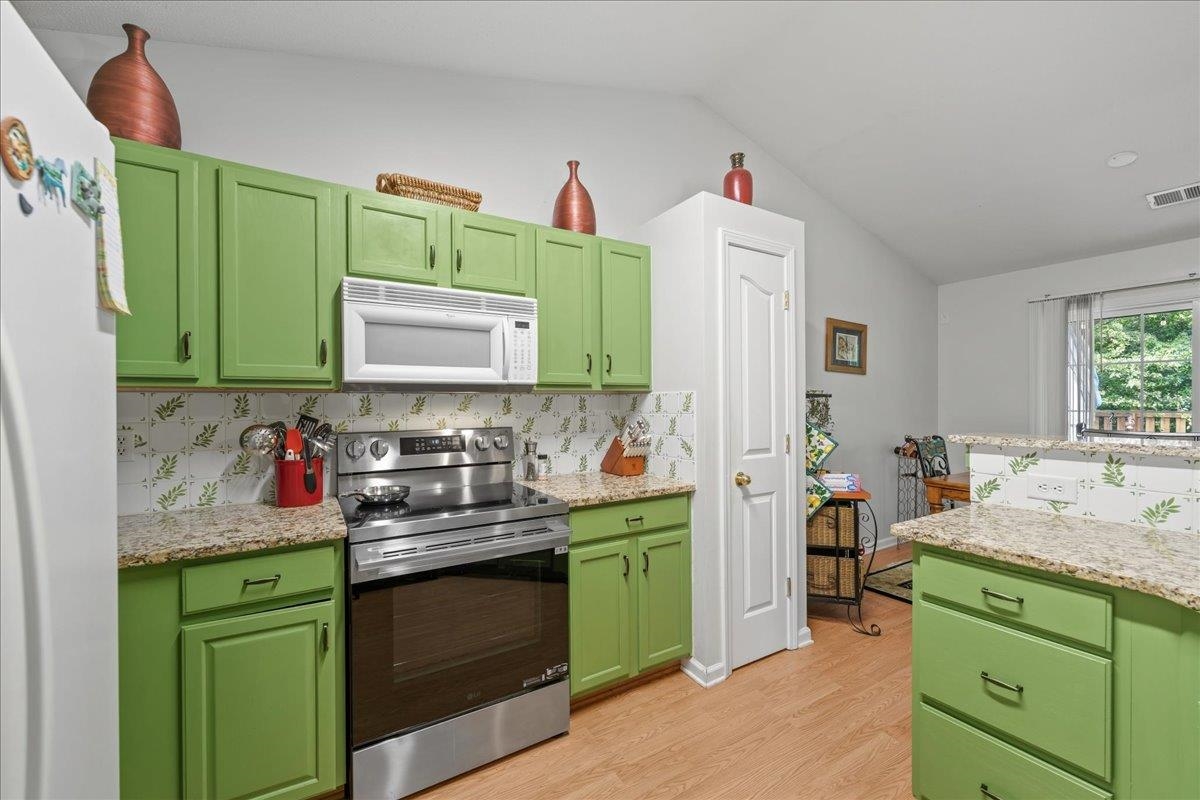 658 Timber Walk Drive Property Photo 14